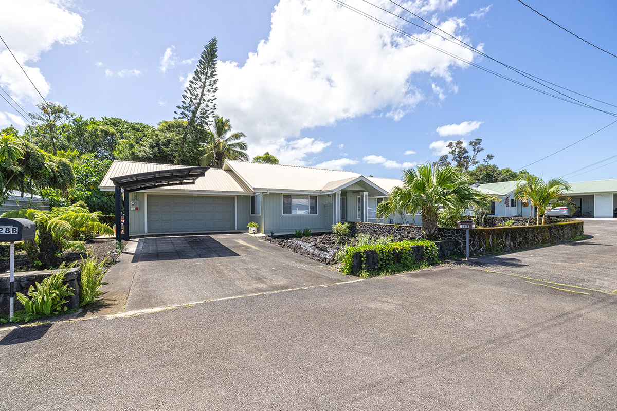 128-b Kinai Pl Property Photo 1
