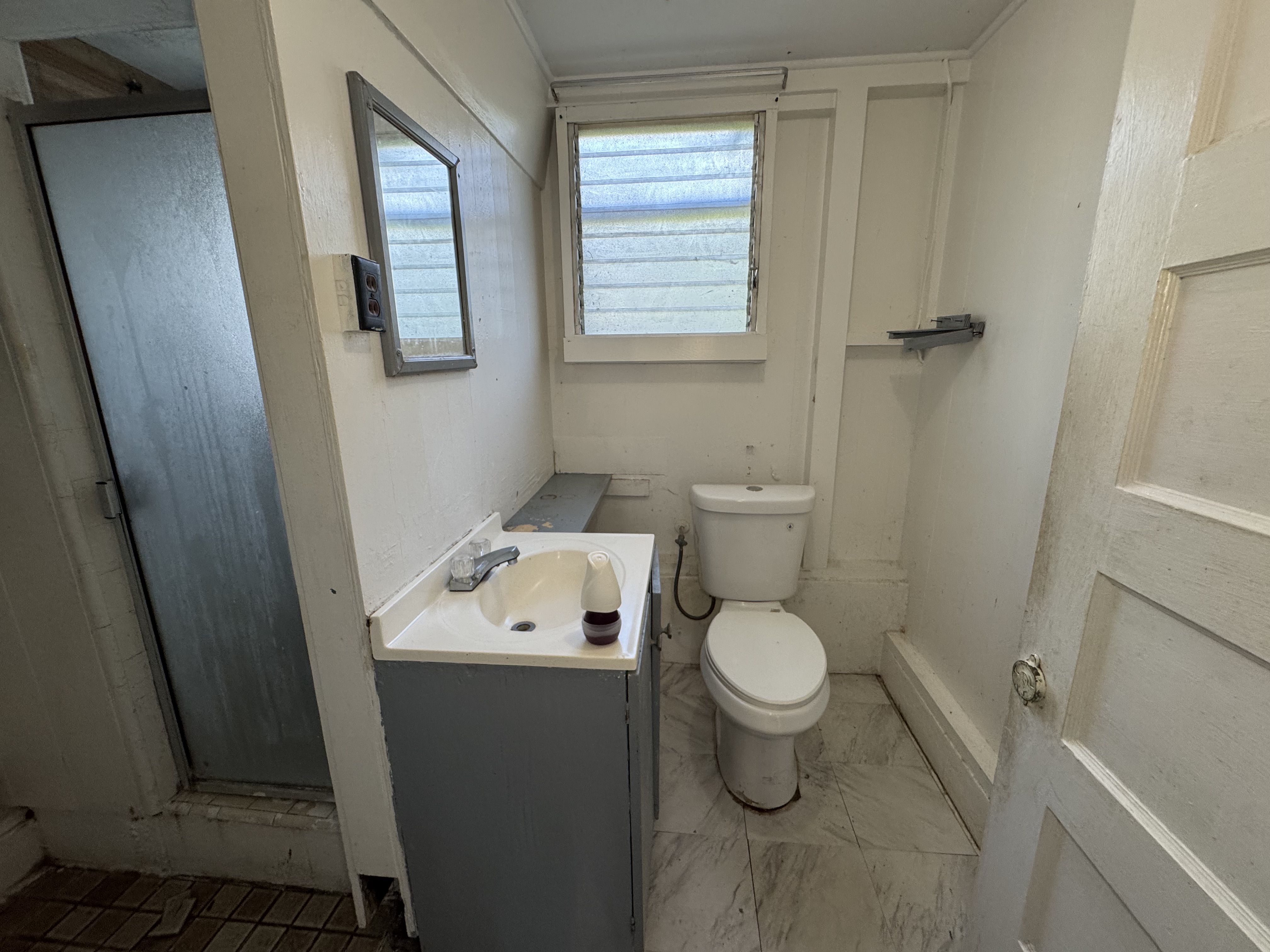 1186 Kinoole St Property Photo 22