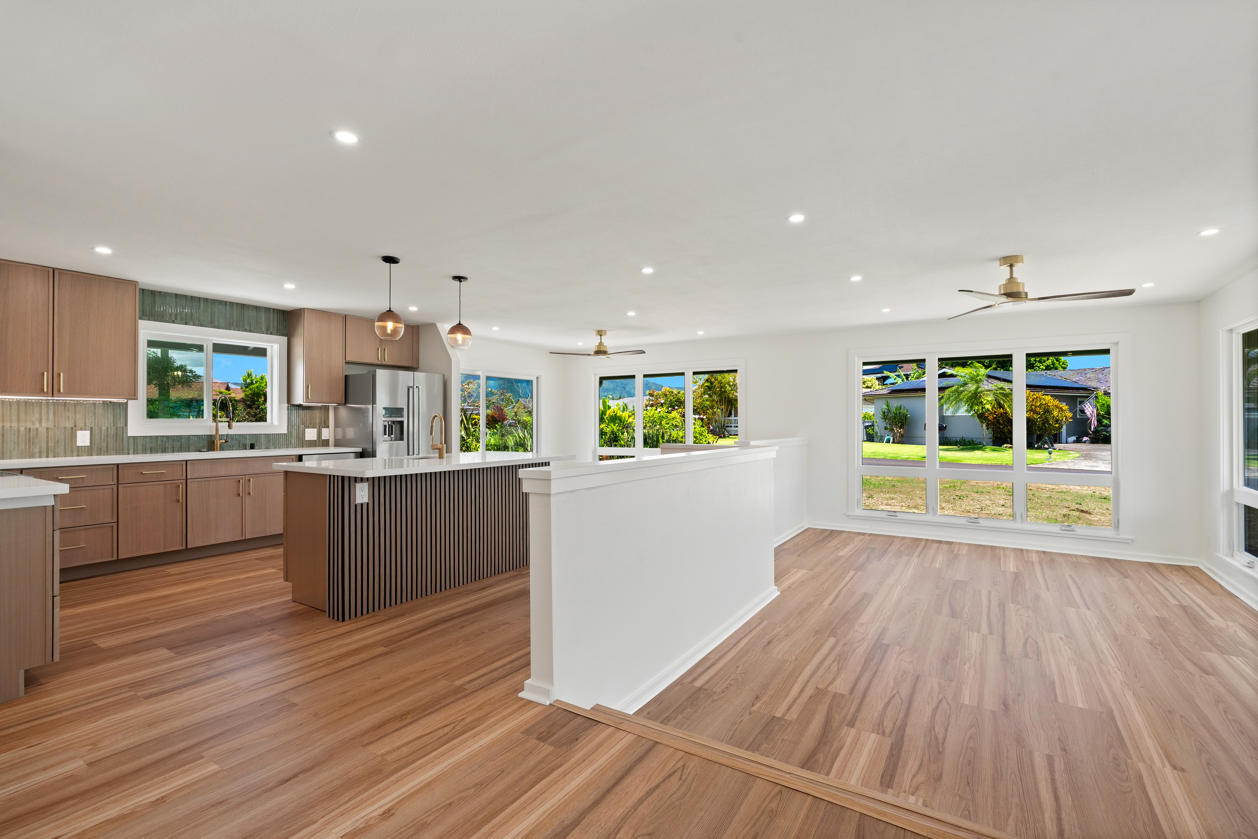 6466 Kaahele St Property Photo 3