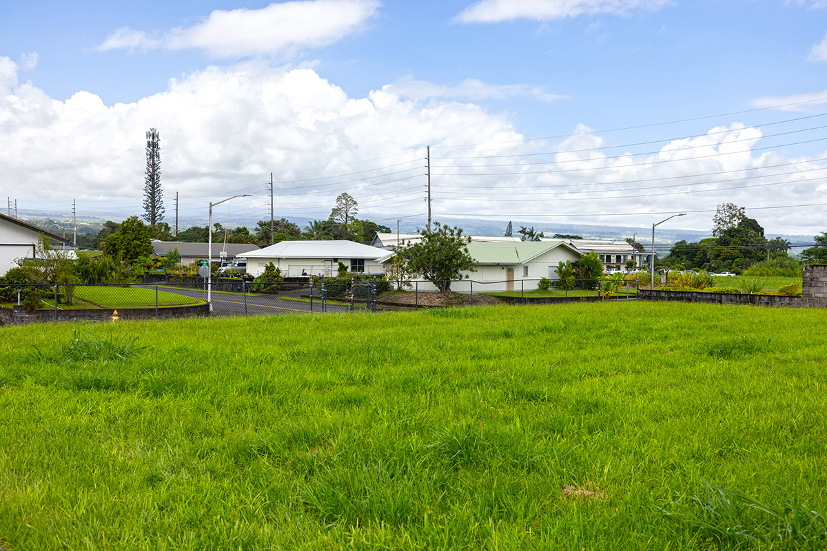 1377 Kuulei St Property Photo 6
