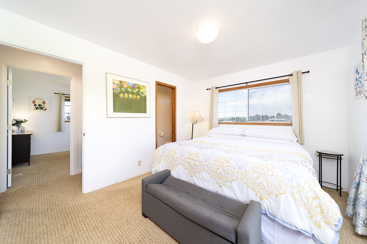 1184 Launa St Property Photo 10