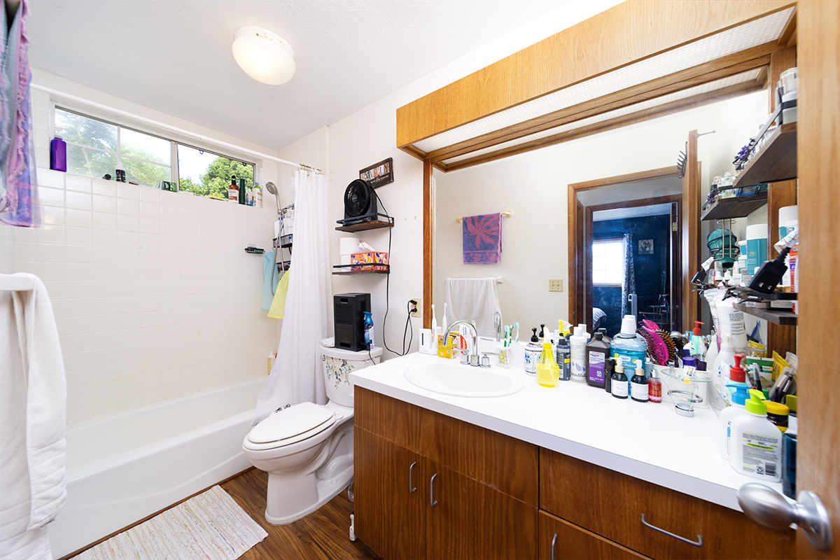 1184 Launa St Property Photo 14