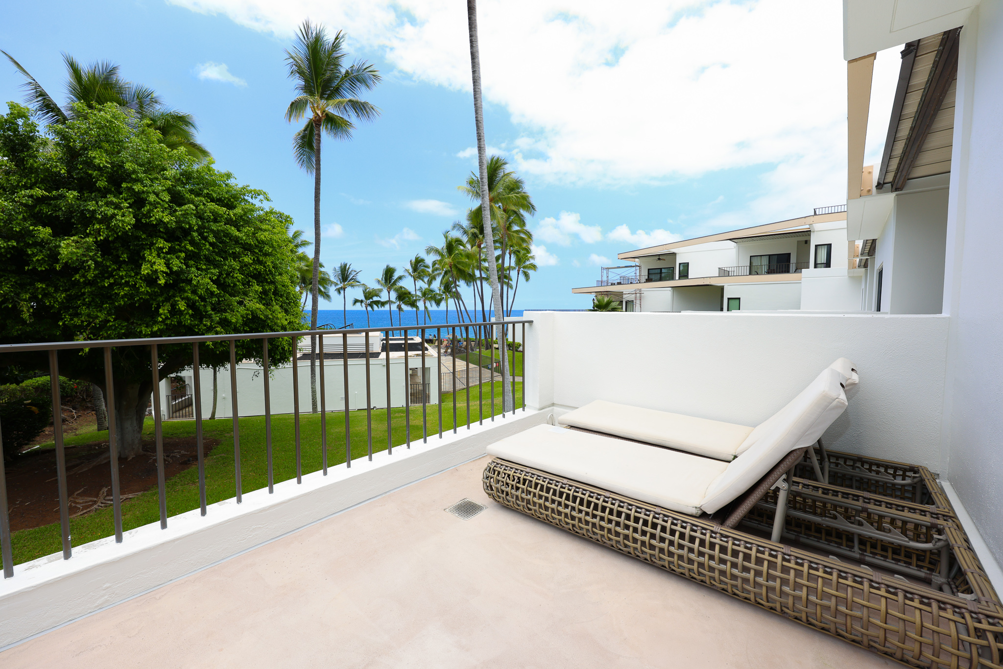 75-6040 Alii Dr 202 Property Photo 2