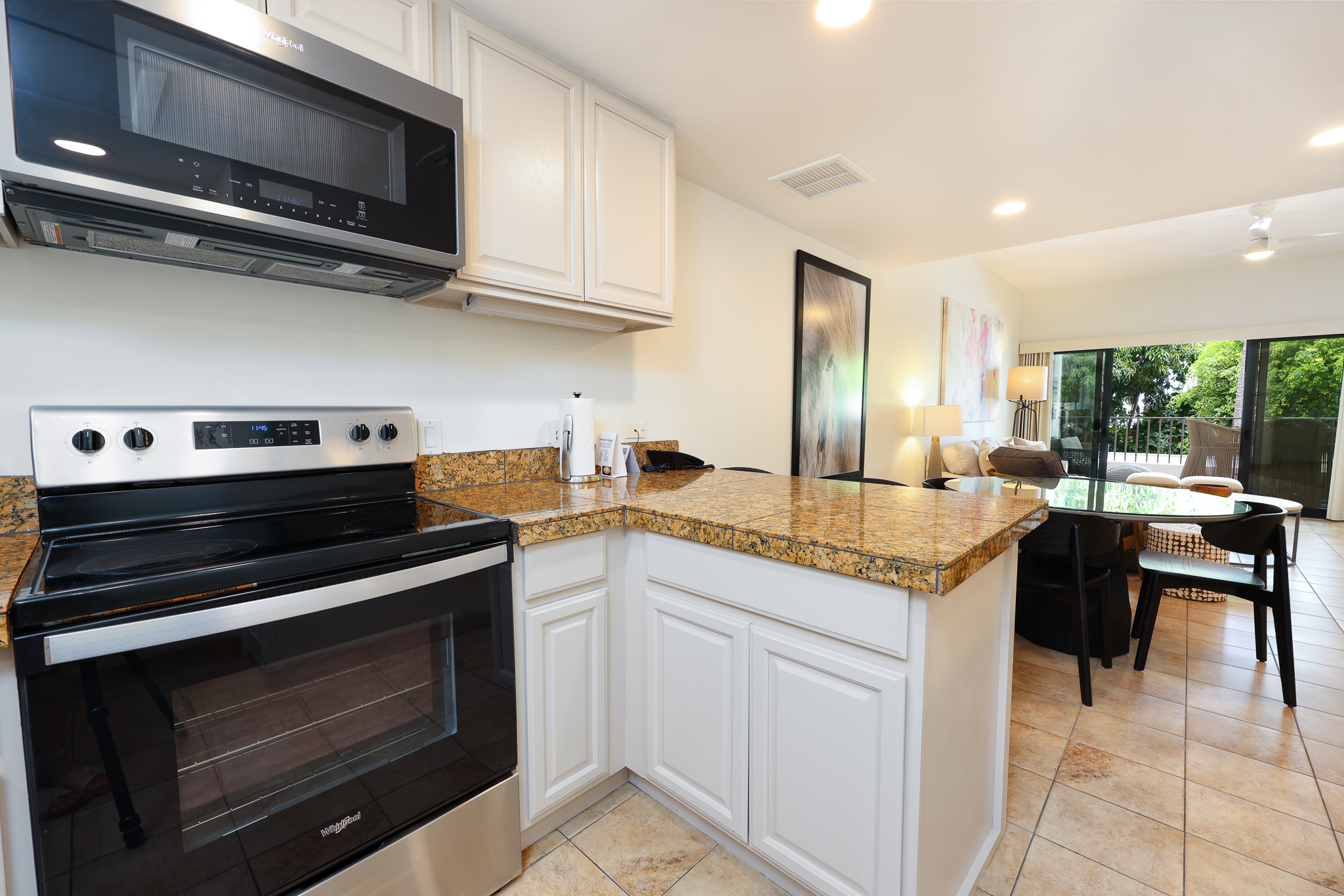 75-6040 Alii Dr 202 Property Photo 9