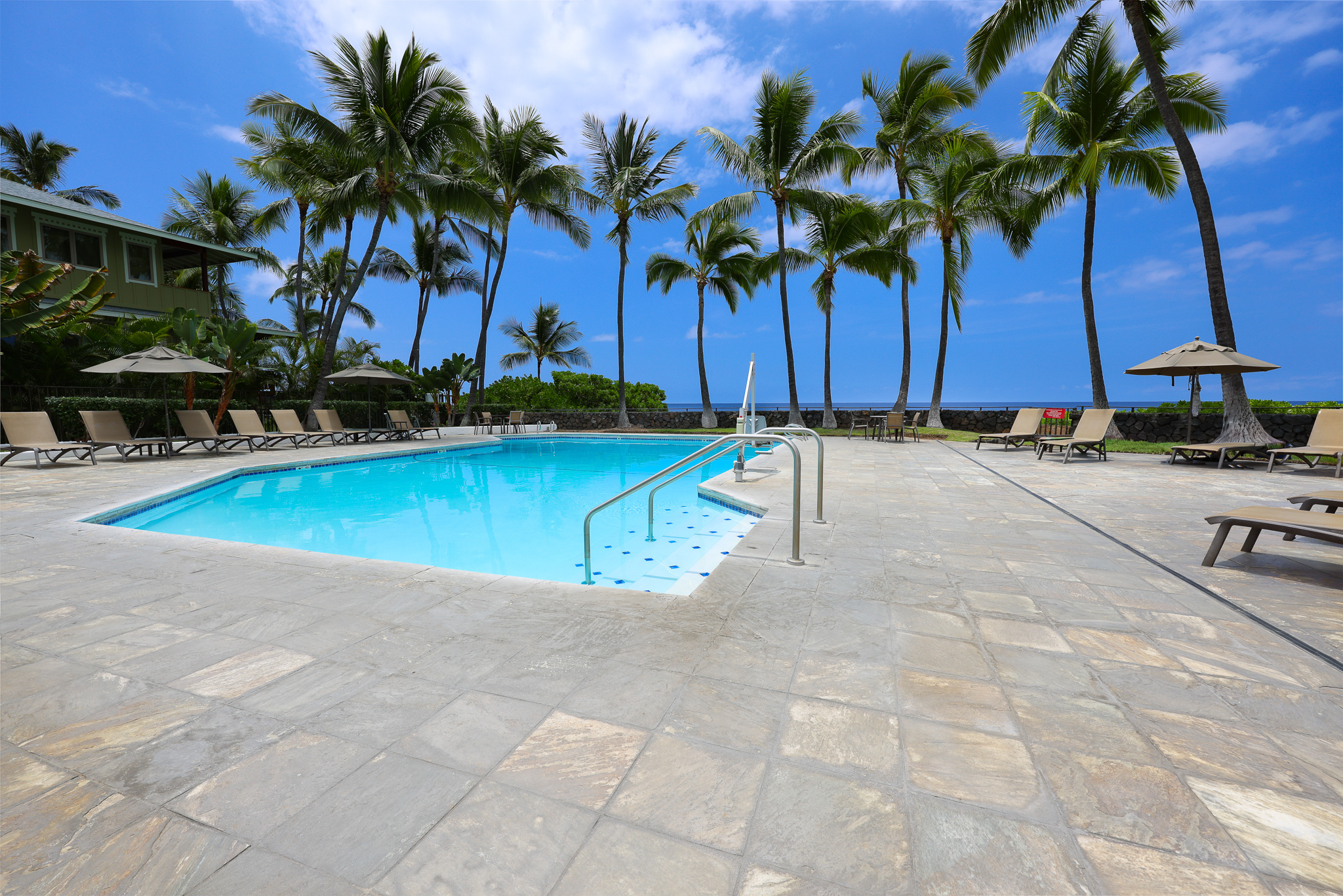 75-6040 Alii Dr 202 Property Photo 21