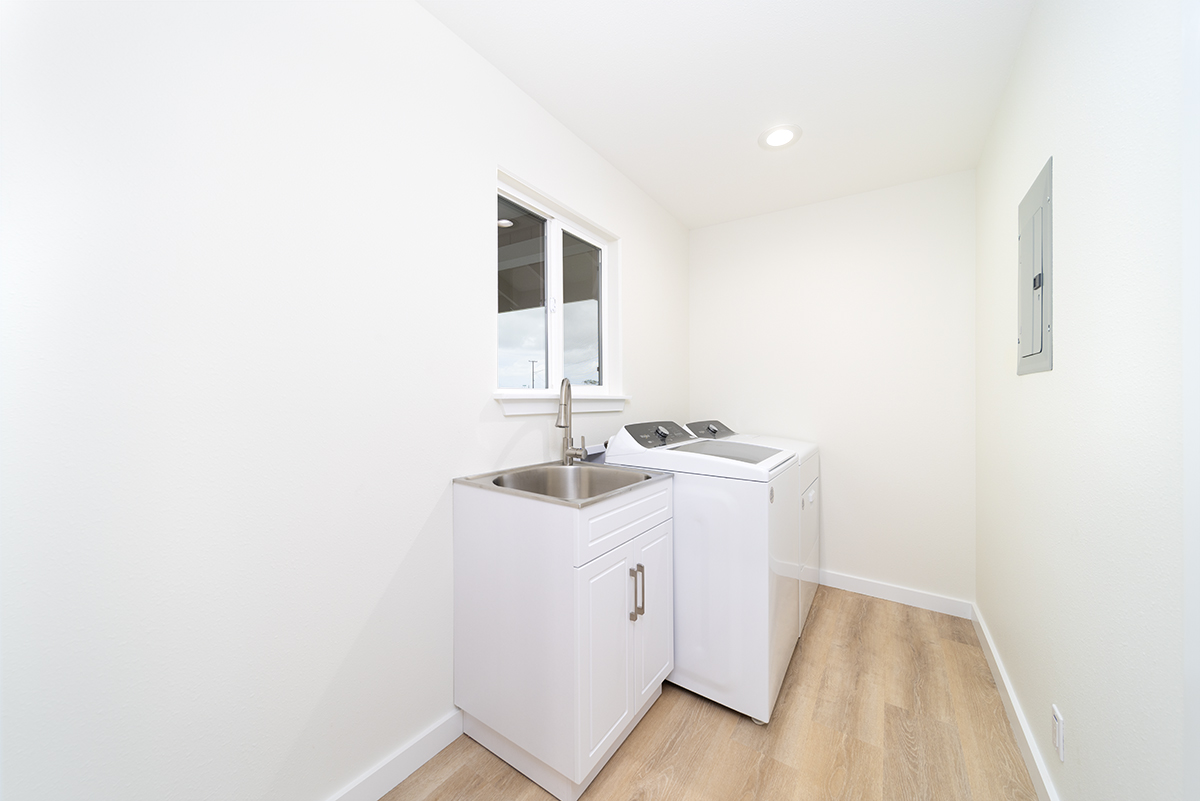 2668 Kuku Street Property Photo 12