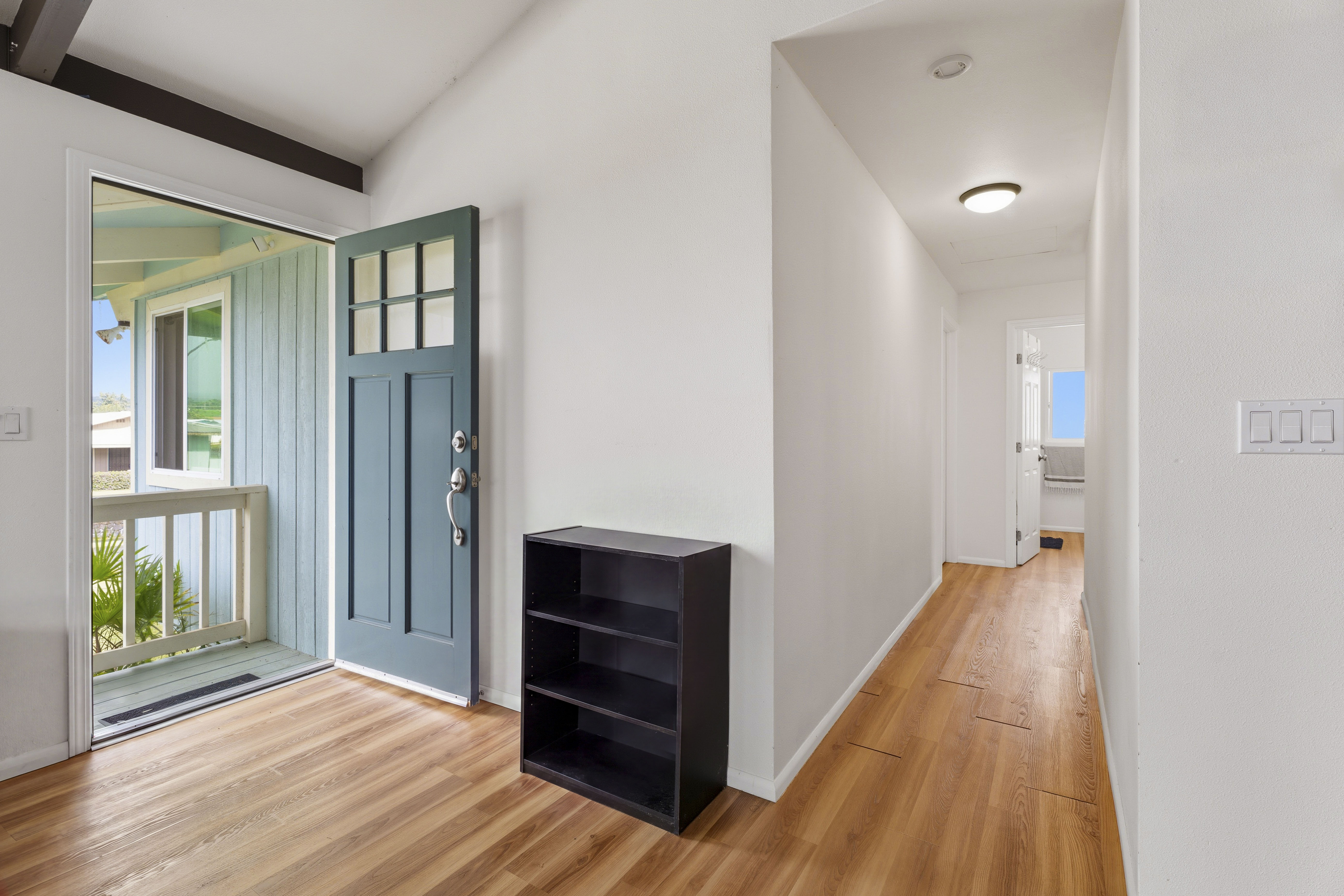 1481 Mona Loop Property Photo 3