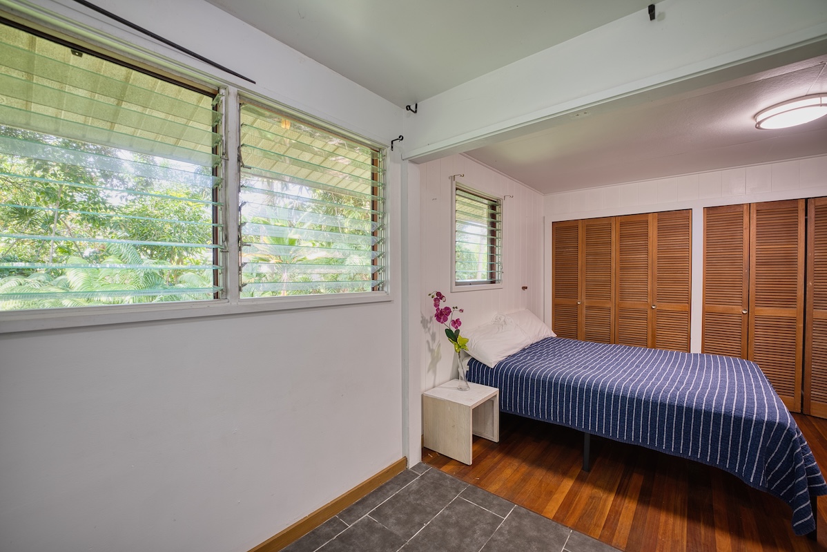275 Kaumana Dr Property Photo 11