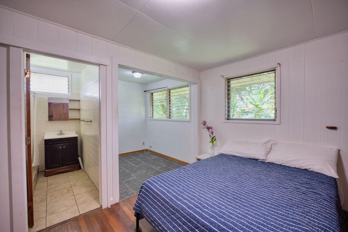 275 Kaumana Dr Property Photo 12