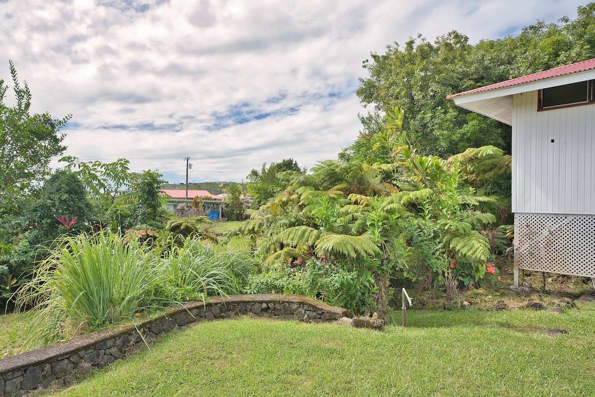 275 Kaumana Dr Property Photo 20