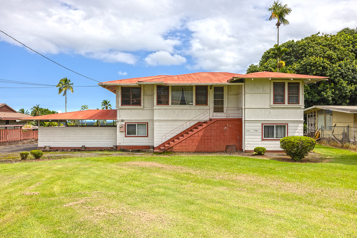491 Iwalani St Property Photo 4