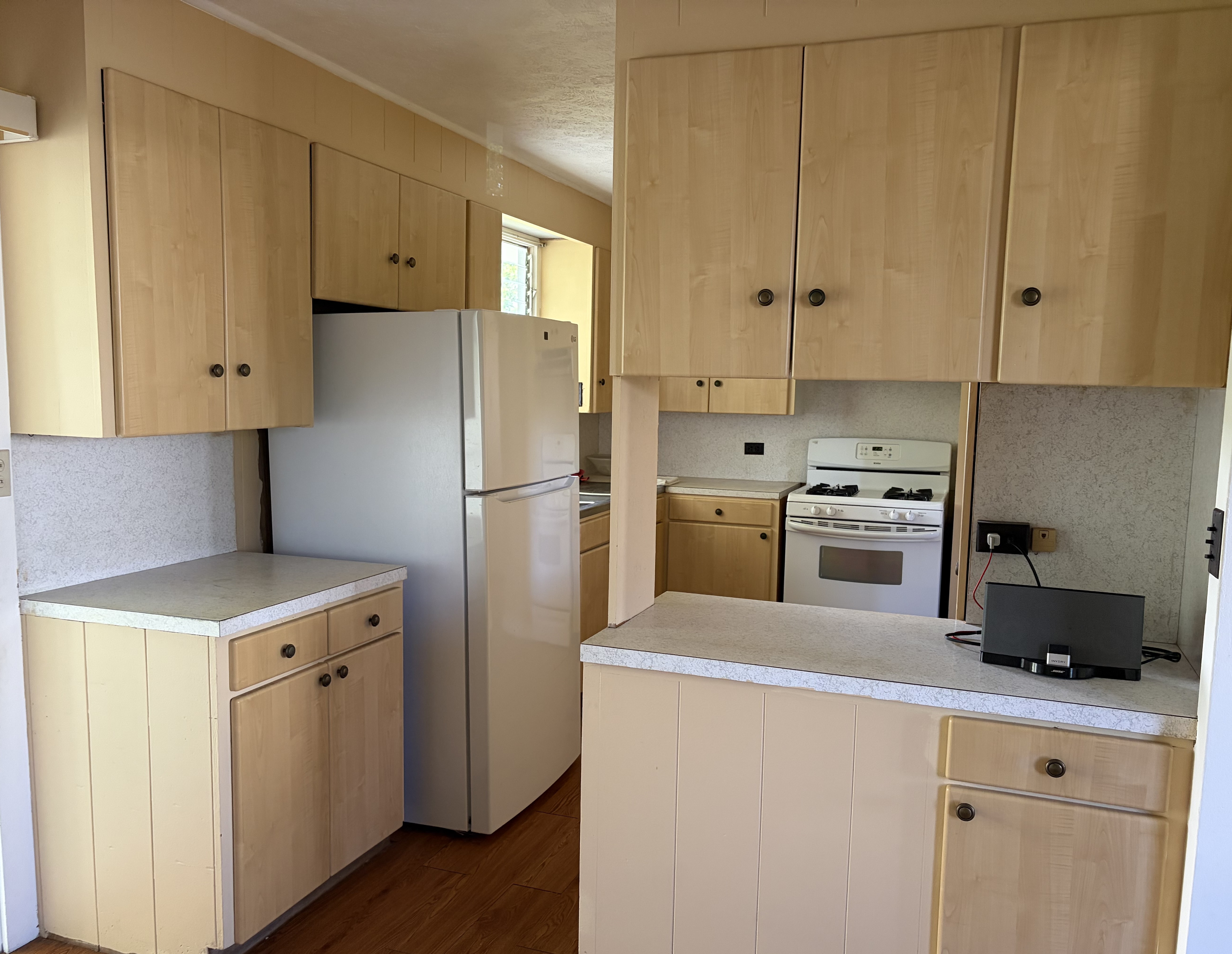 514 Hinano St Property Photo 4