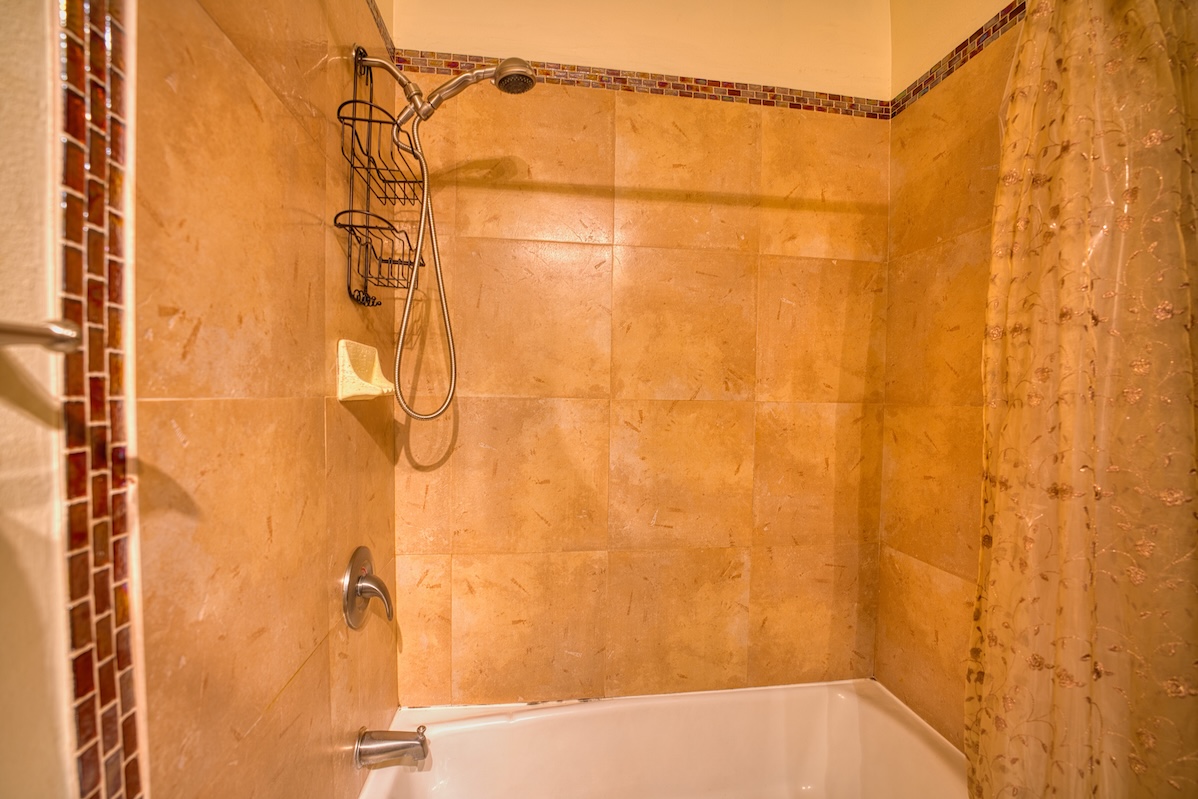 355 Orchid Manor 304 Property Photo 12