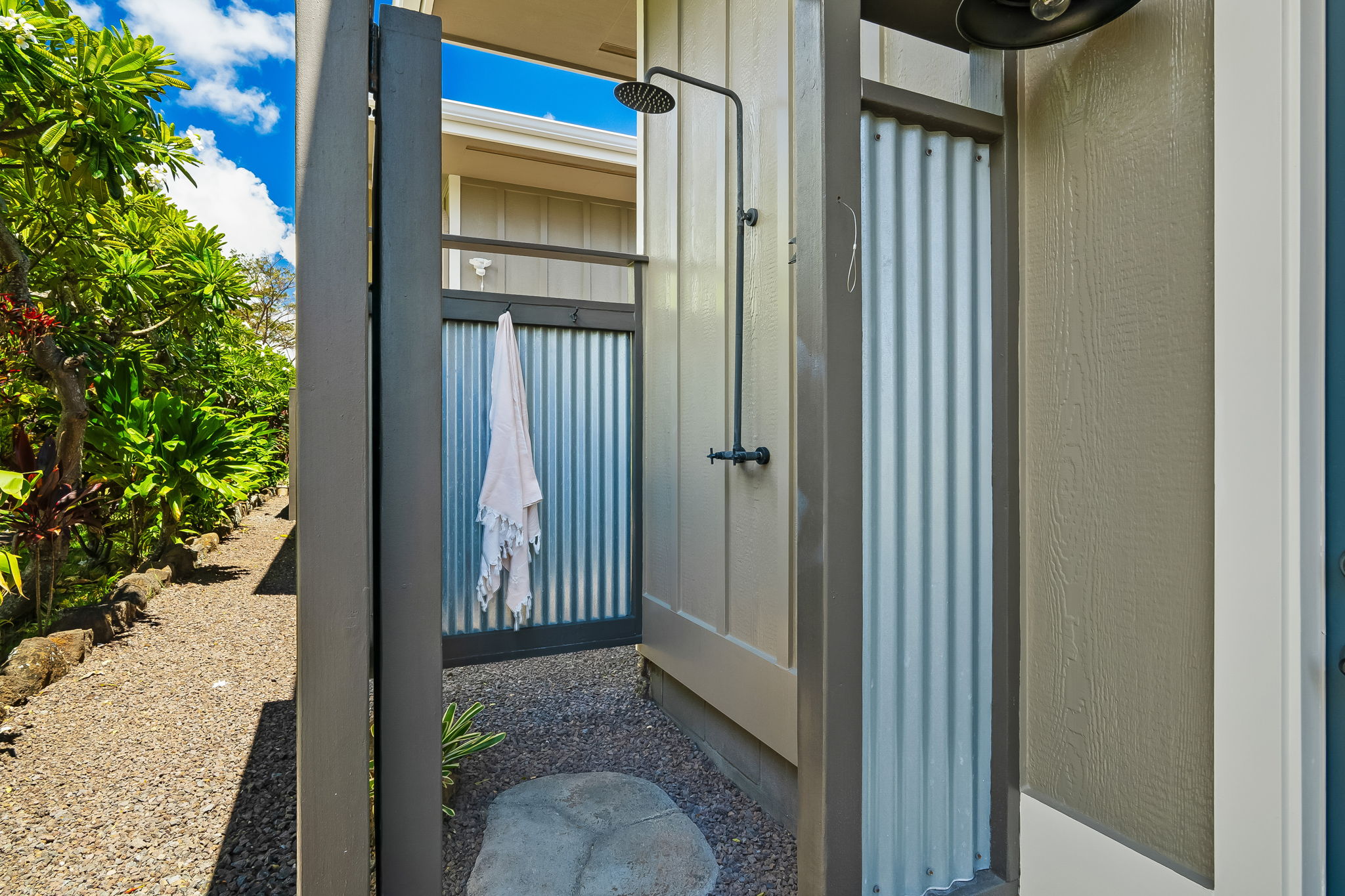 2612 Halalu St Property Photo 27