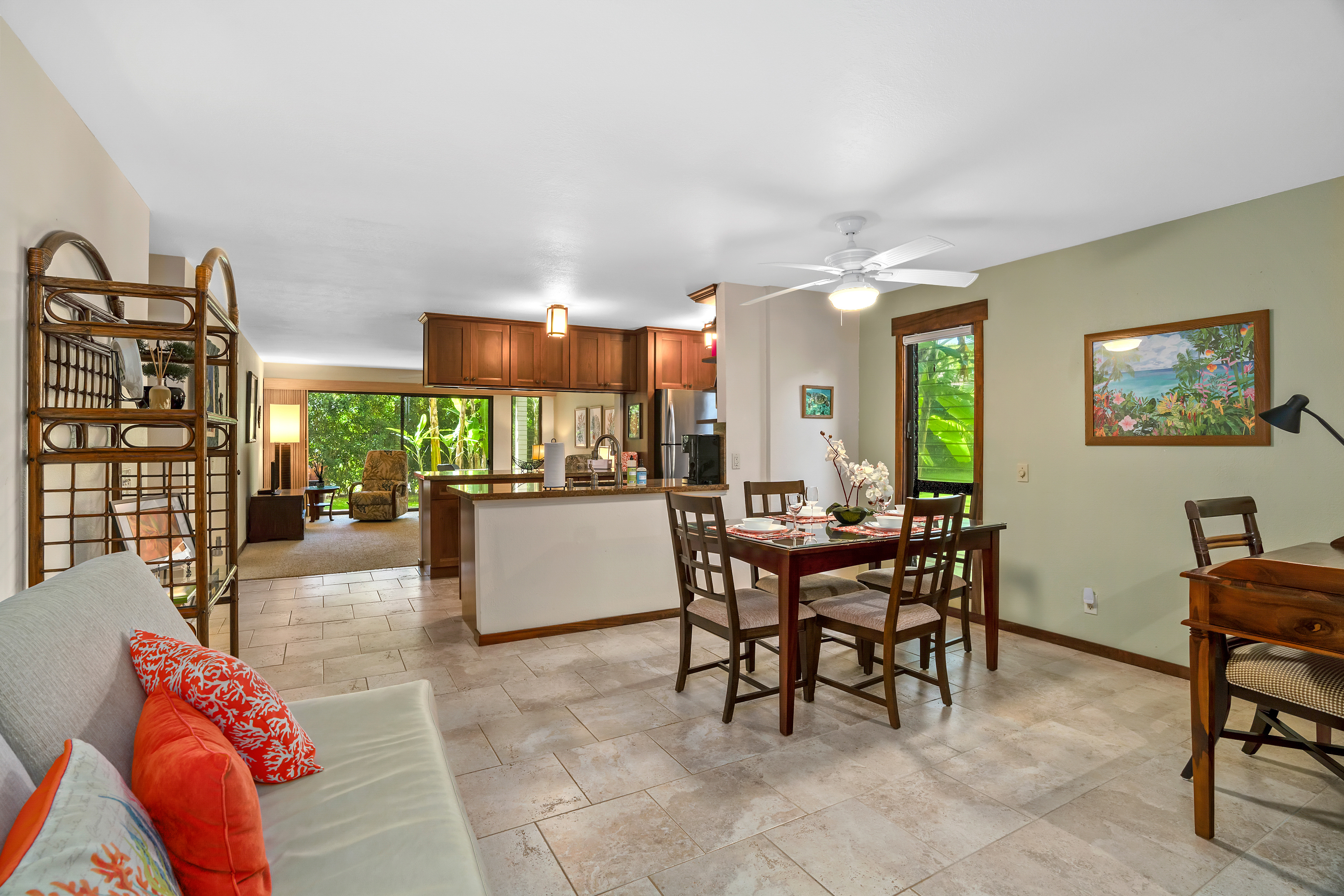 2721 Poipu Rd 200 Property Photo 3