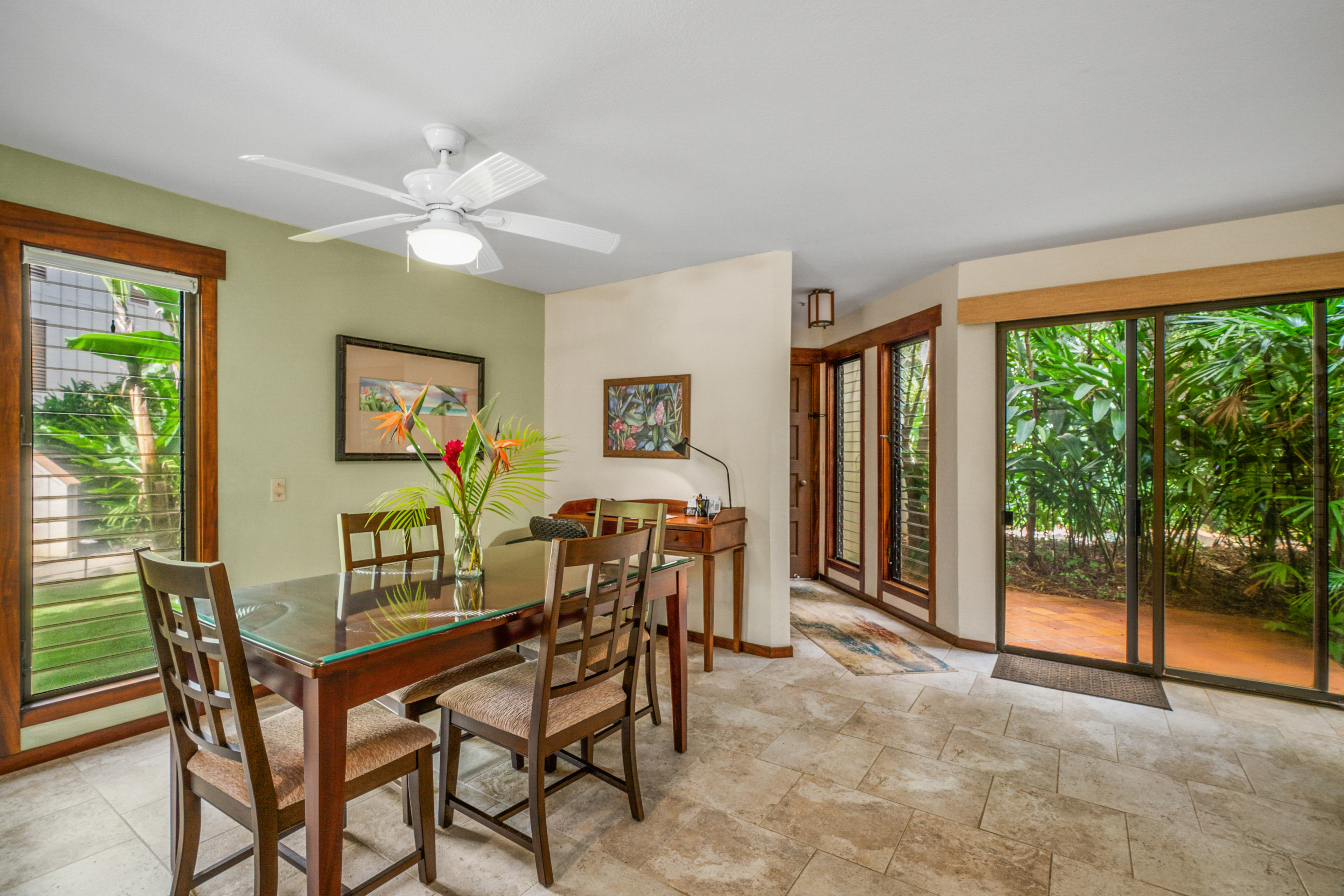 2721 Poipu Rd 200 Property Photo 4