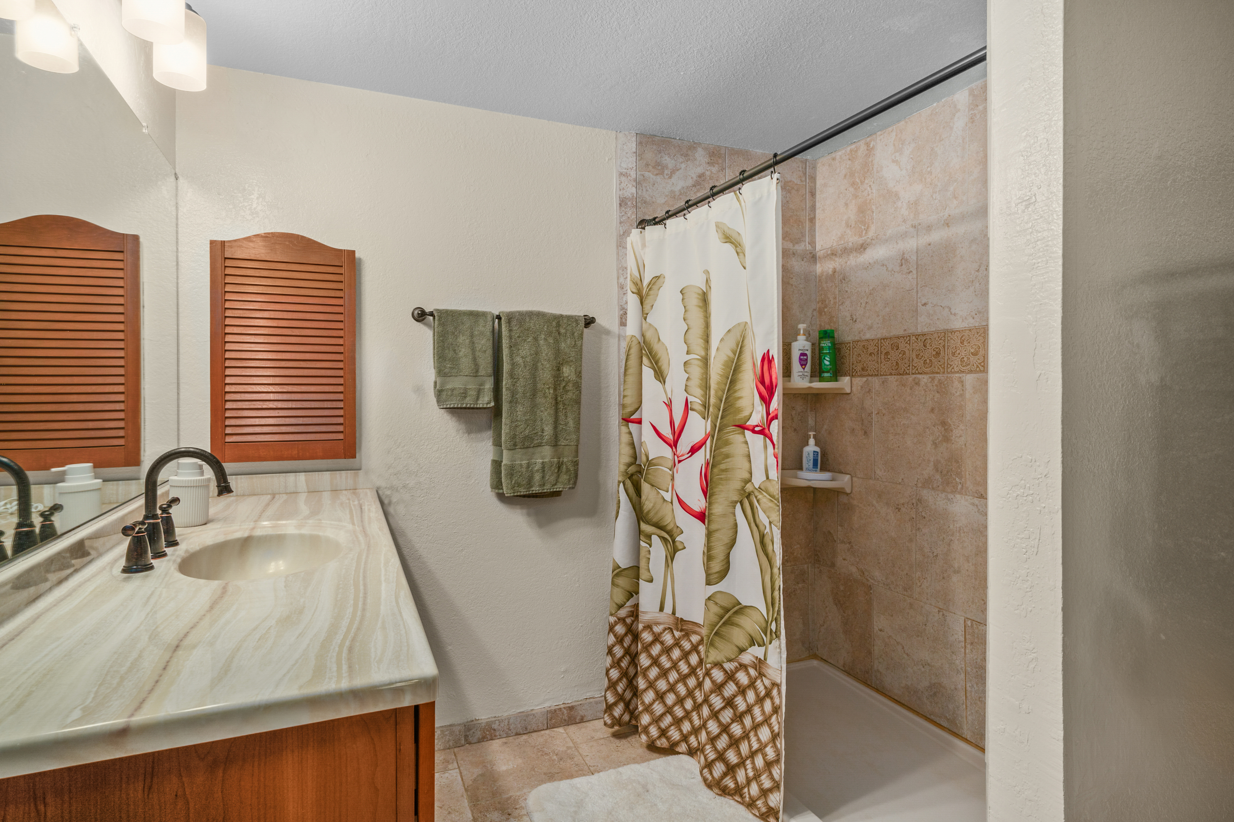 2721 Poipu Rd 200 Property Photo 12