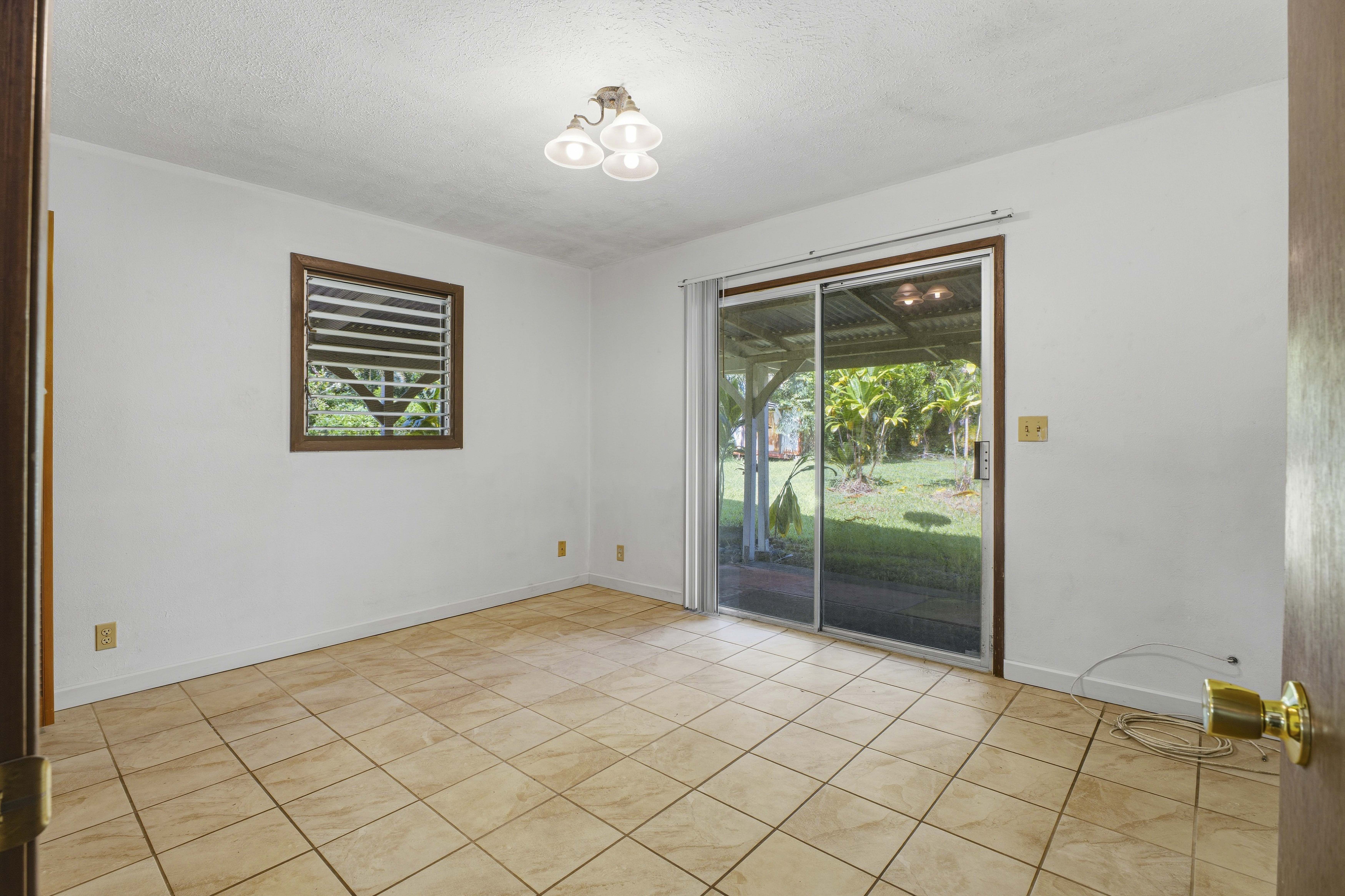 18-3839 Off S. Kulani Rd Property Photo 14