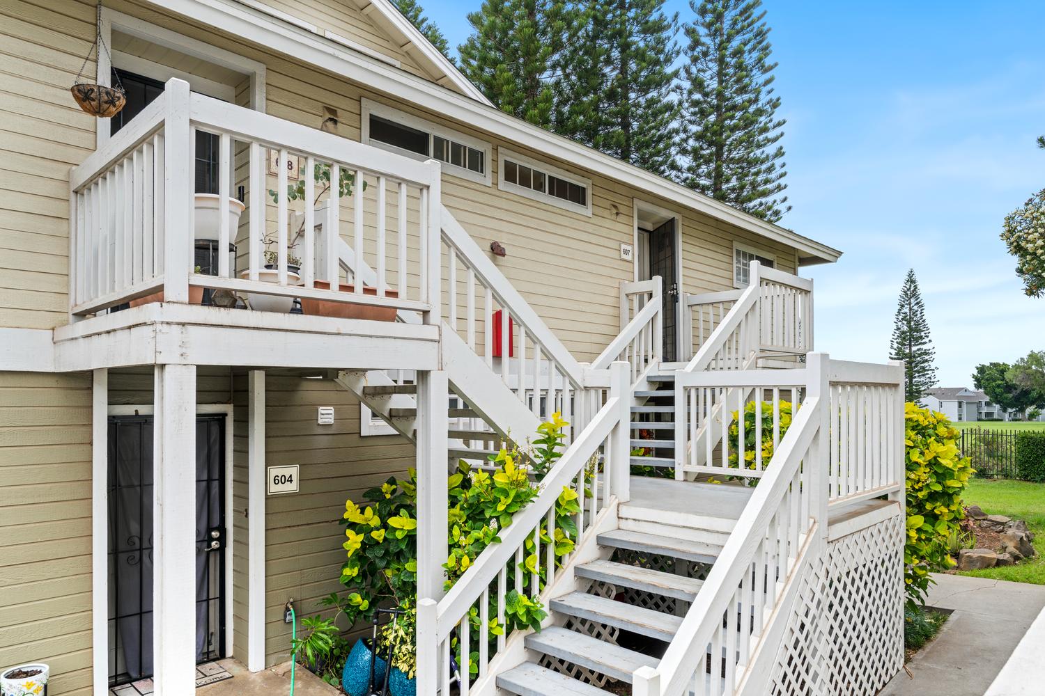 68-3883 Lua Kula St 607 Property Photo 3