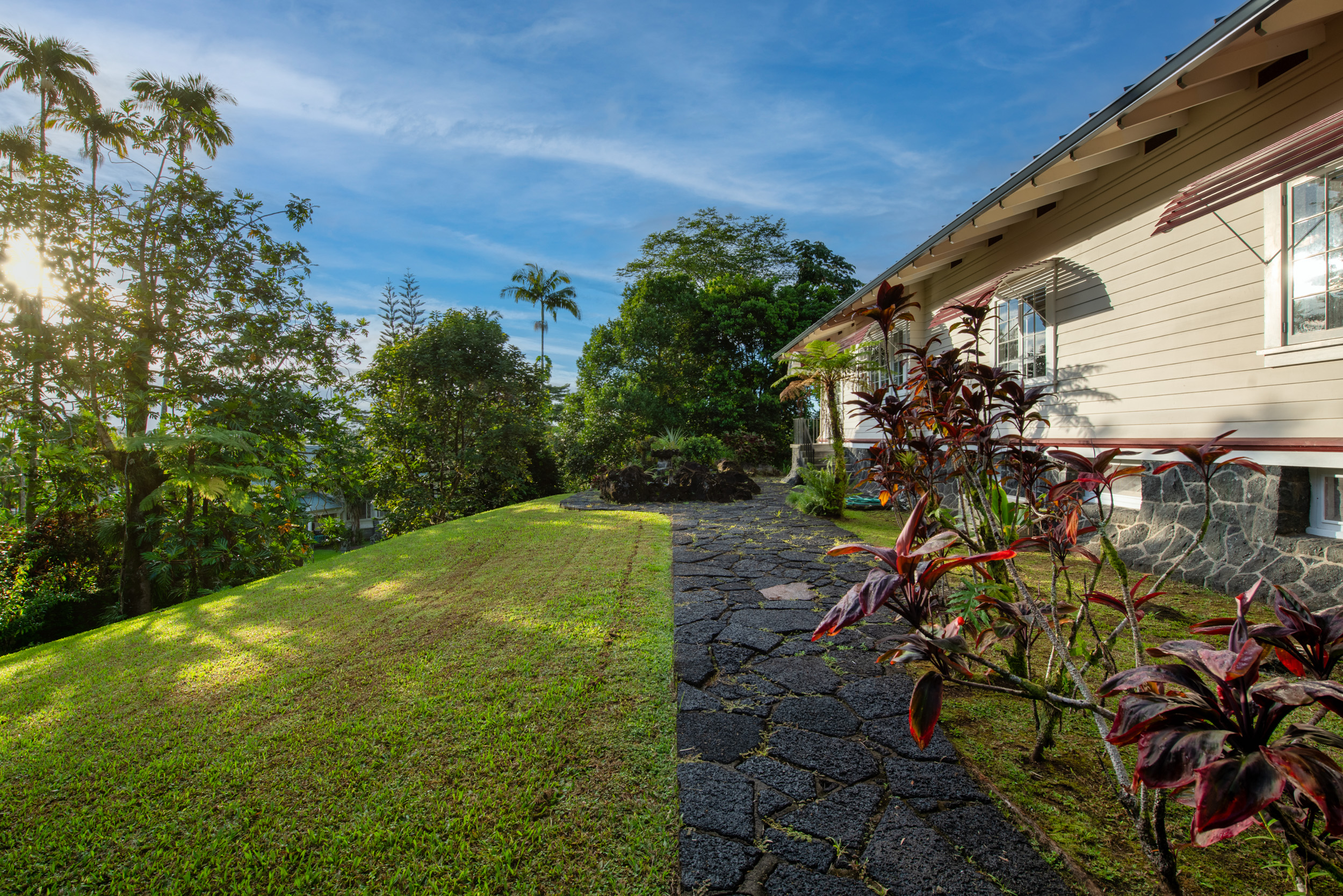 225 Kaiulani St Property Photo 21