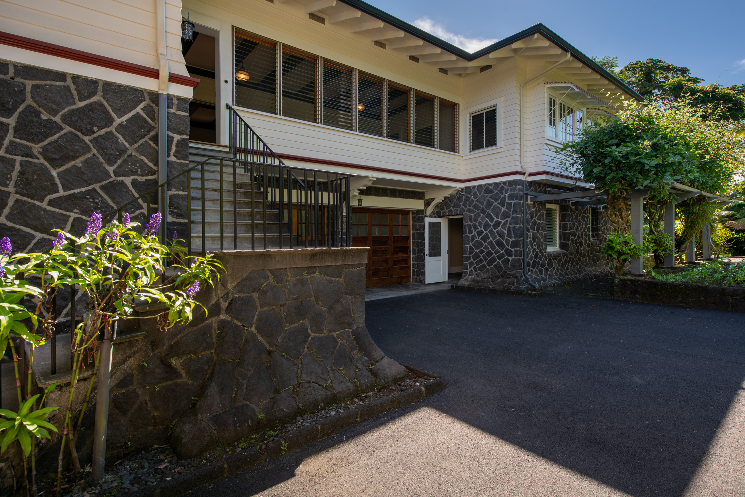 225 Kaiulani St Property Photo 22