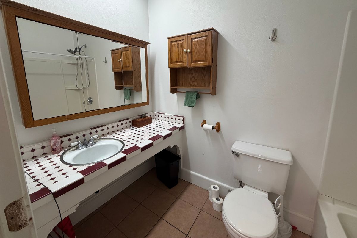 355 Orchid Manor 320 Property Photo 8