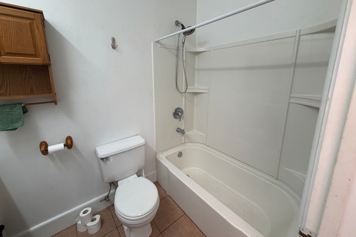 355 Orchid Manor 320 Property Photo 9