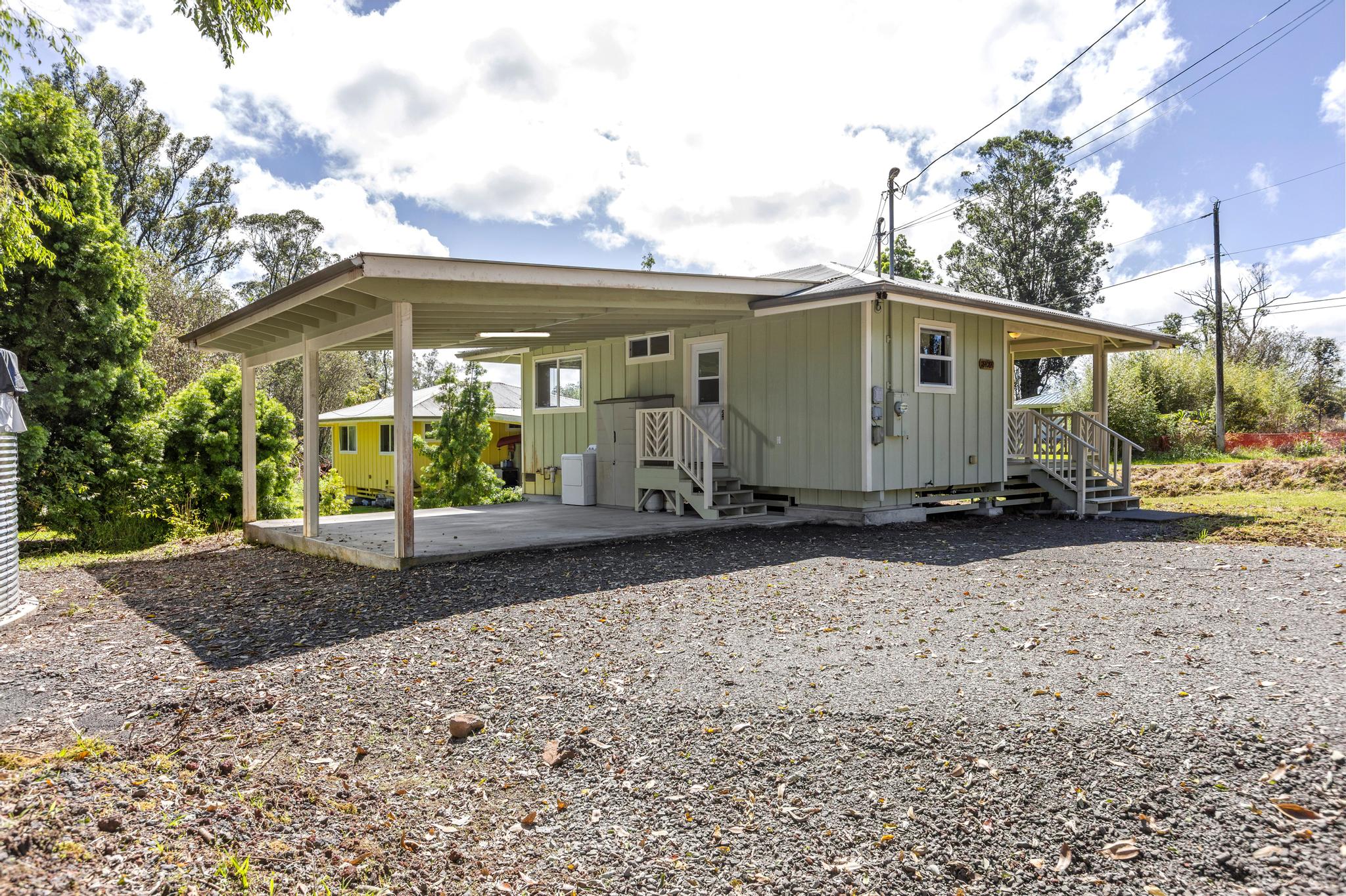 18-4084 Haumalu St Property Photo 4