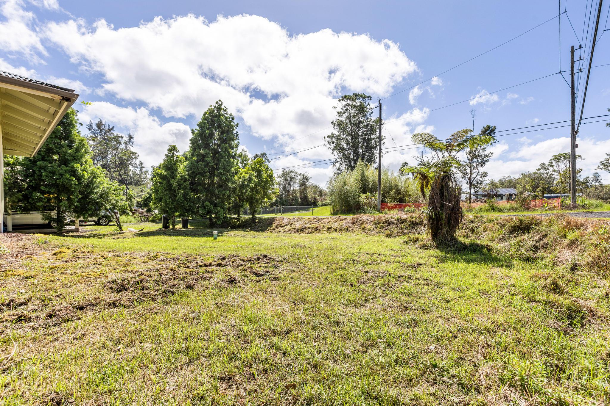 18-4084 Haumalu St Property Photo 9