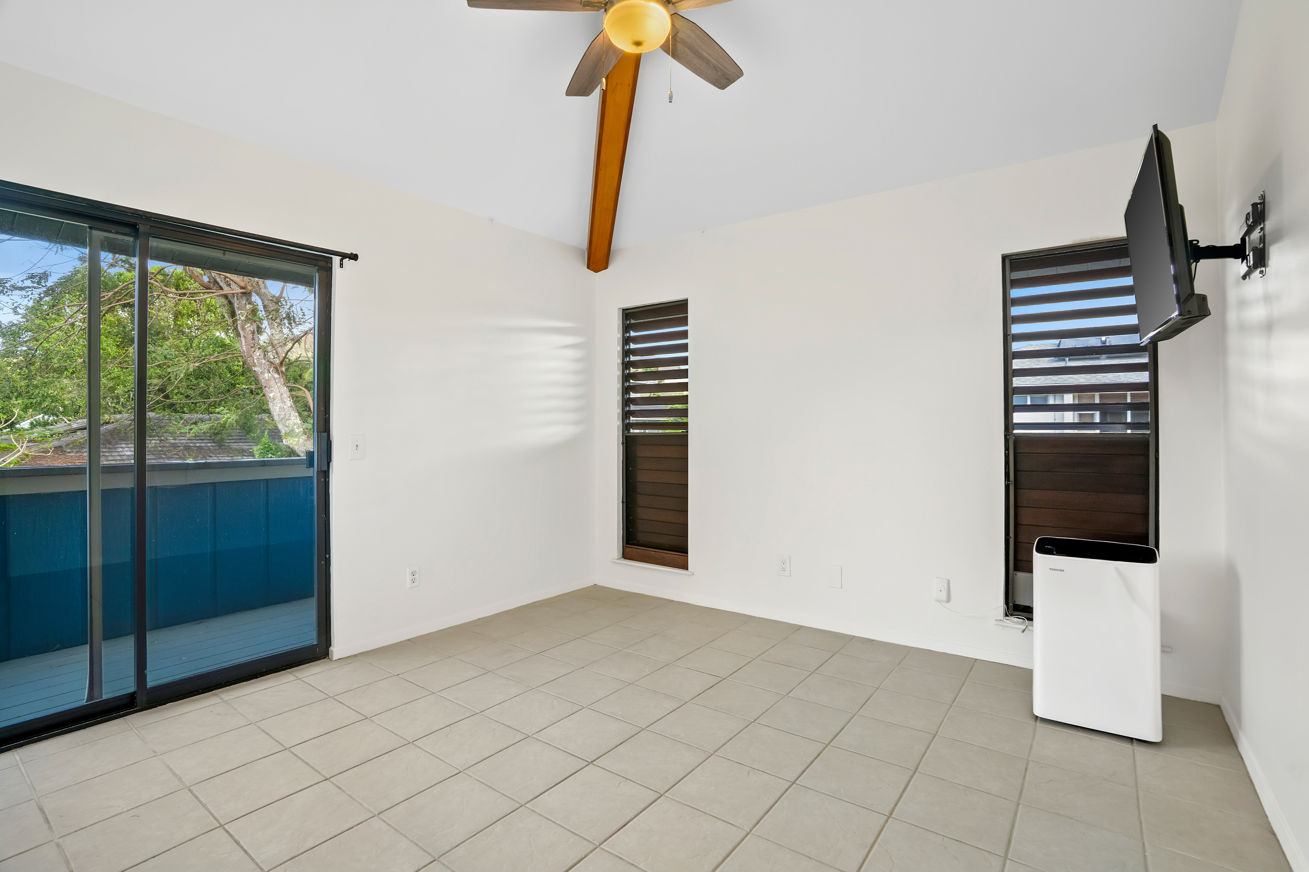 4185 Omao Rd A Property Photo 12