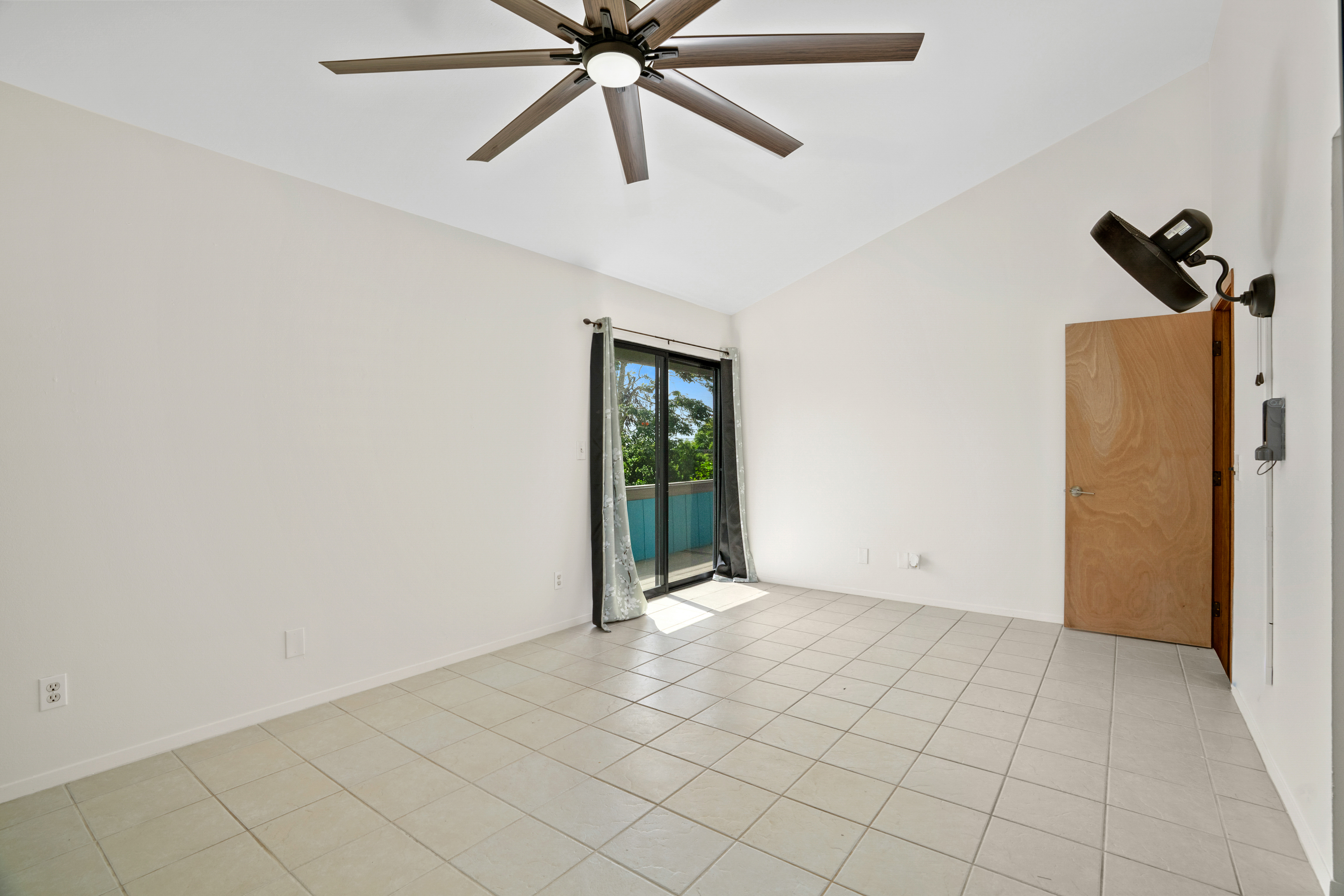 4185 Omao Rd A Property Photo 16