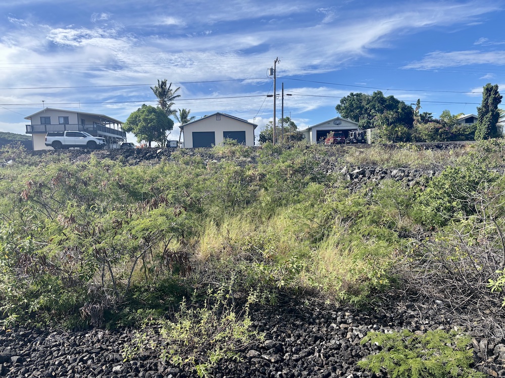 Aoao Ave Property Photo 2