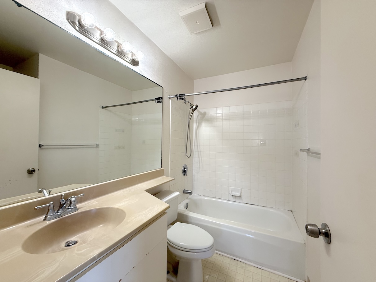 2090 Hanalima St W206 Property Photo 7