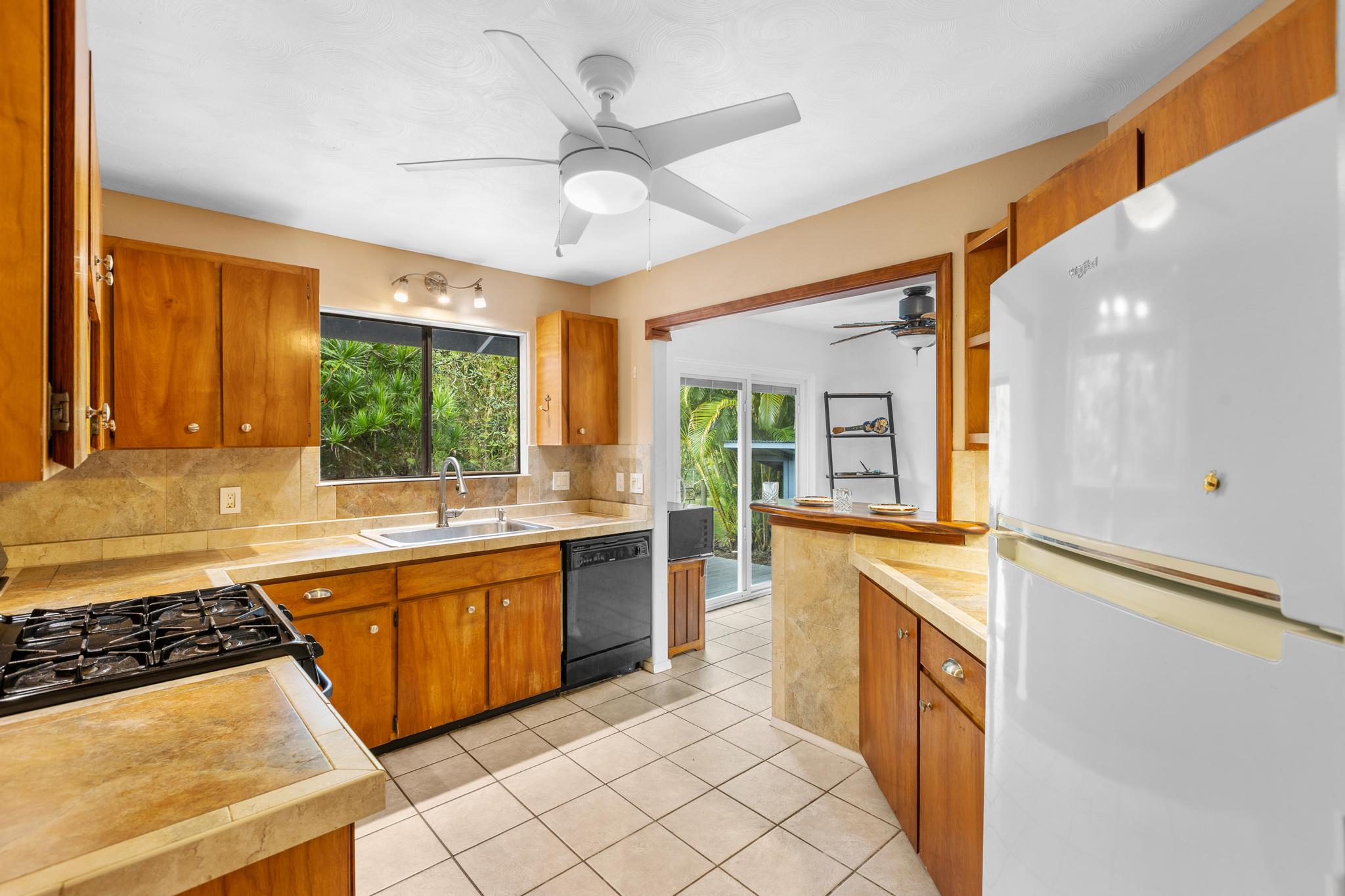 15-1126 Railroad Ave Property Photo 4