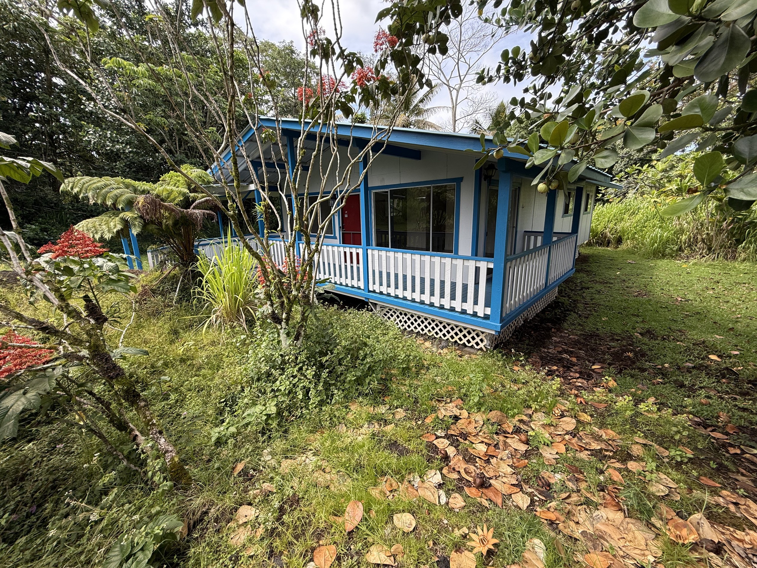 15-2737 Lai St Property Photo 3