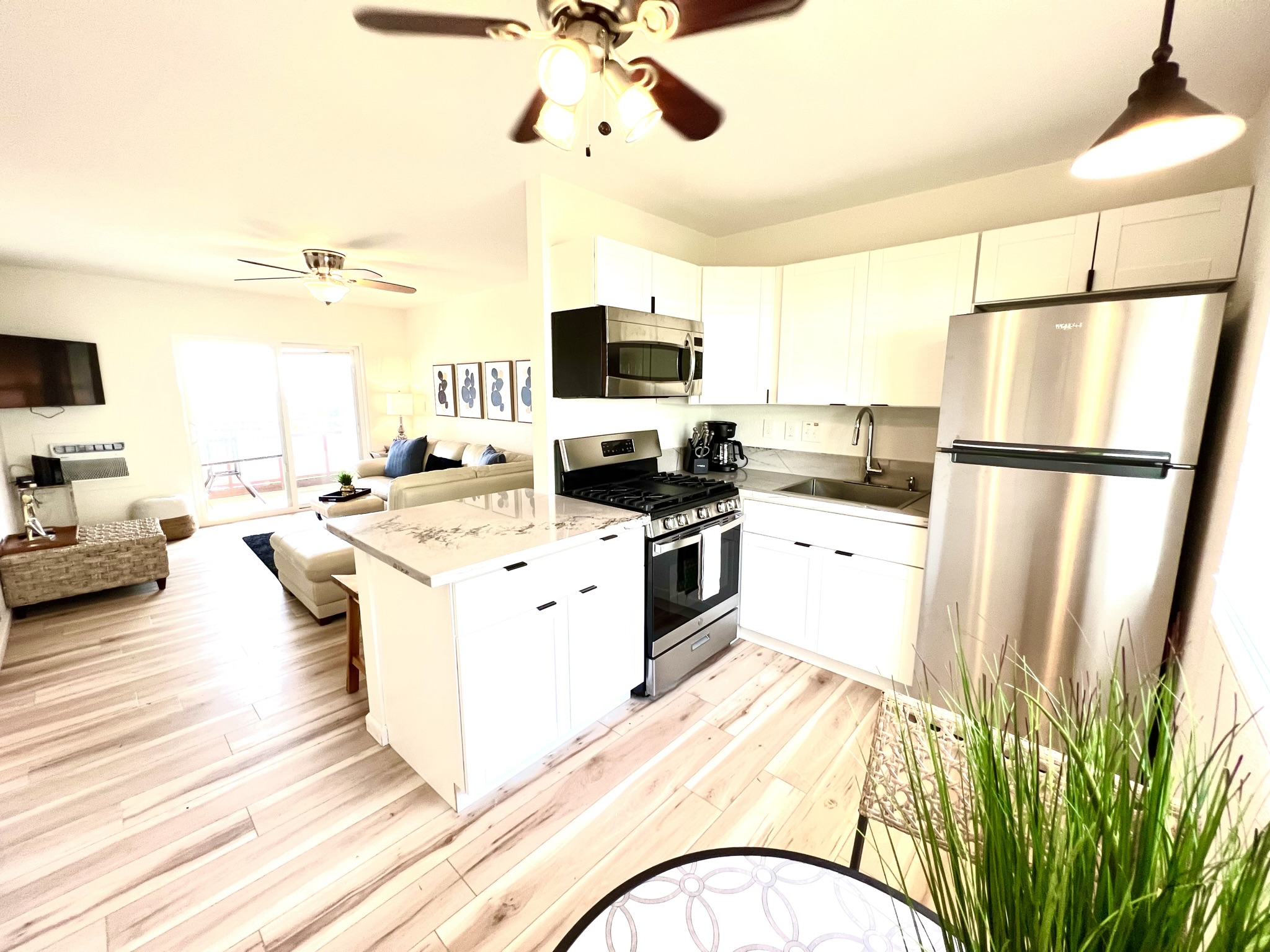 74-5618 Palani Rd E8 Property Photo 1