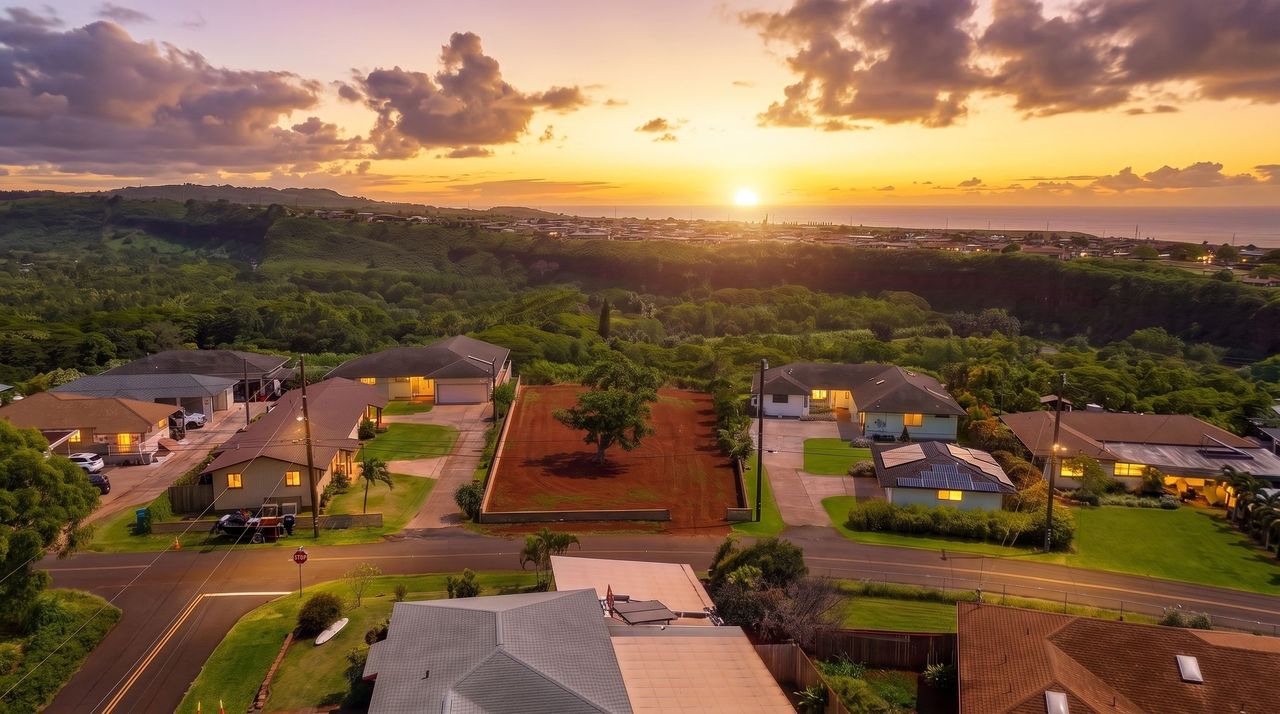 Alii Rd Property Photo 1