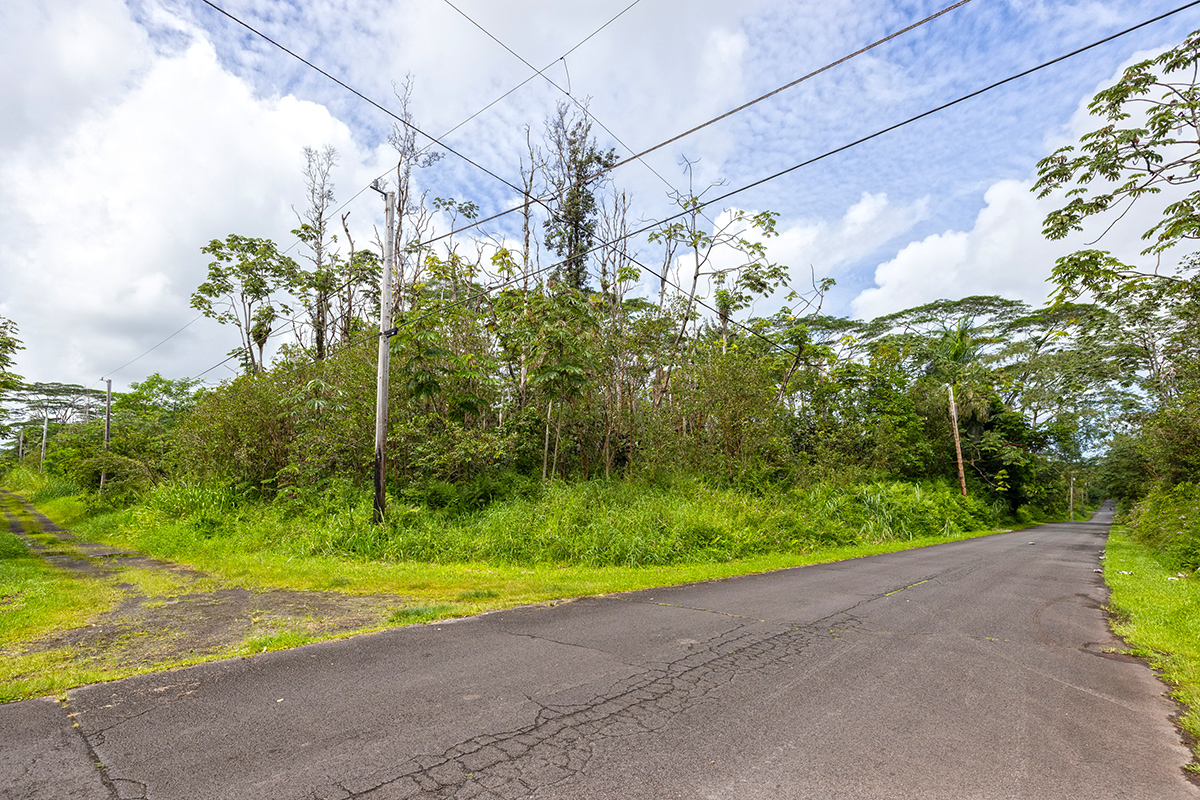 MAUI RD Property Photo 1