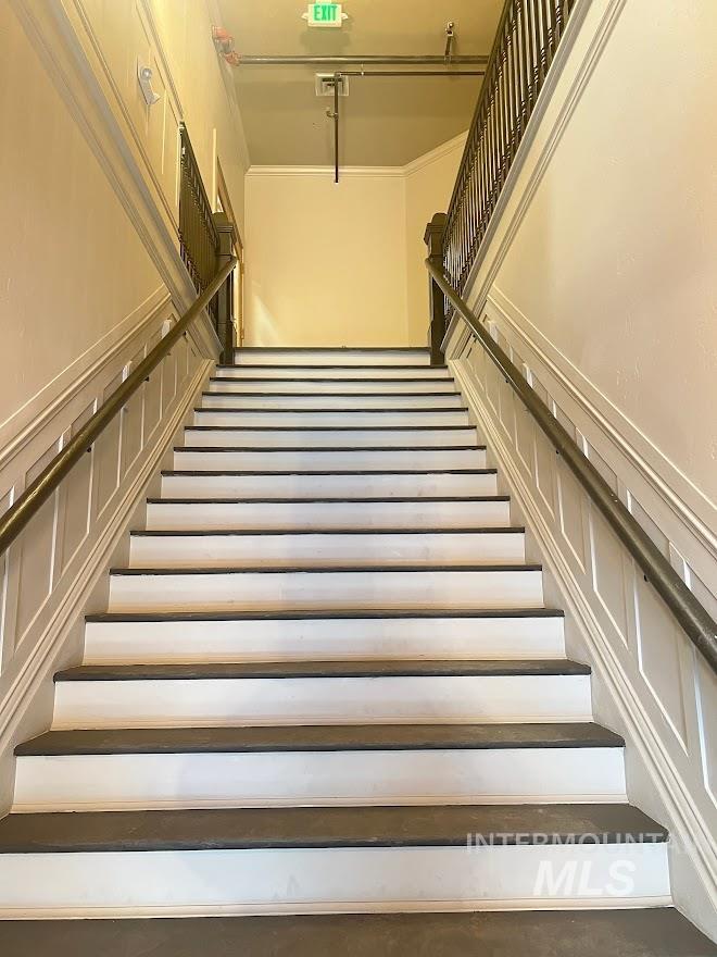 708 Main Property Photo 8