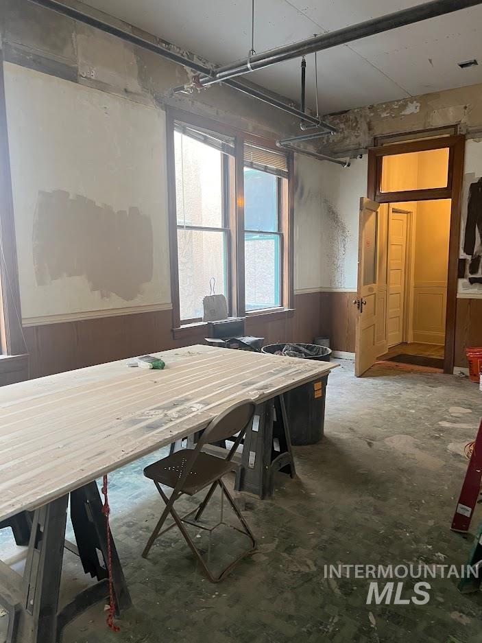 708 Main Property Photo 20