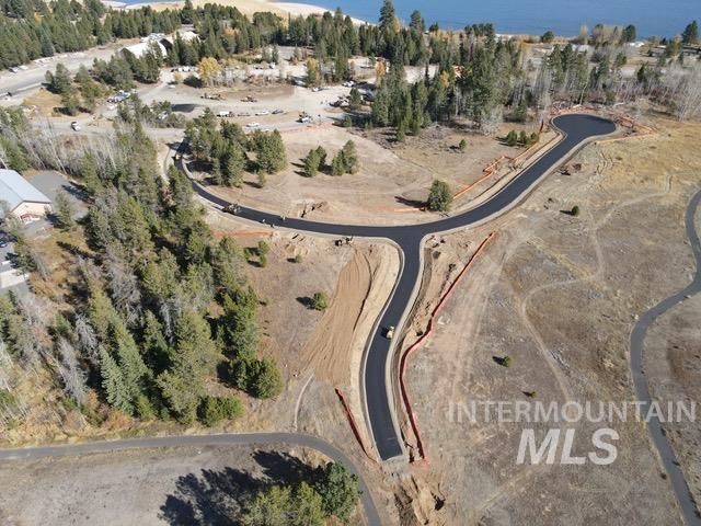 15 Aspen Glade Court Property Photo 8