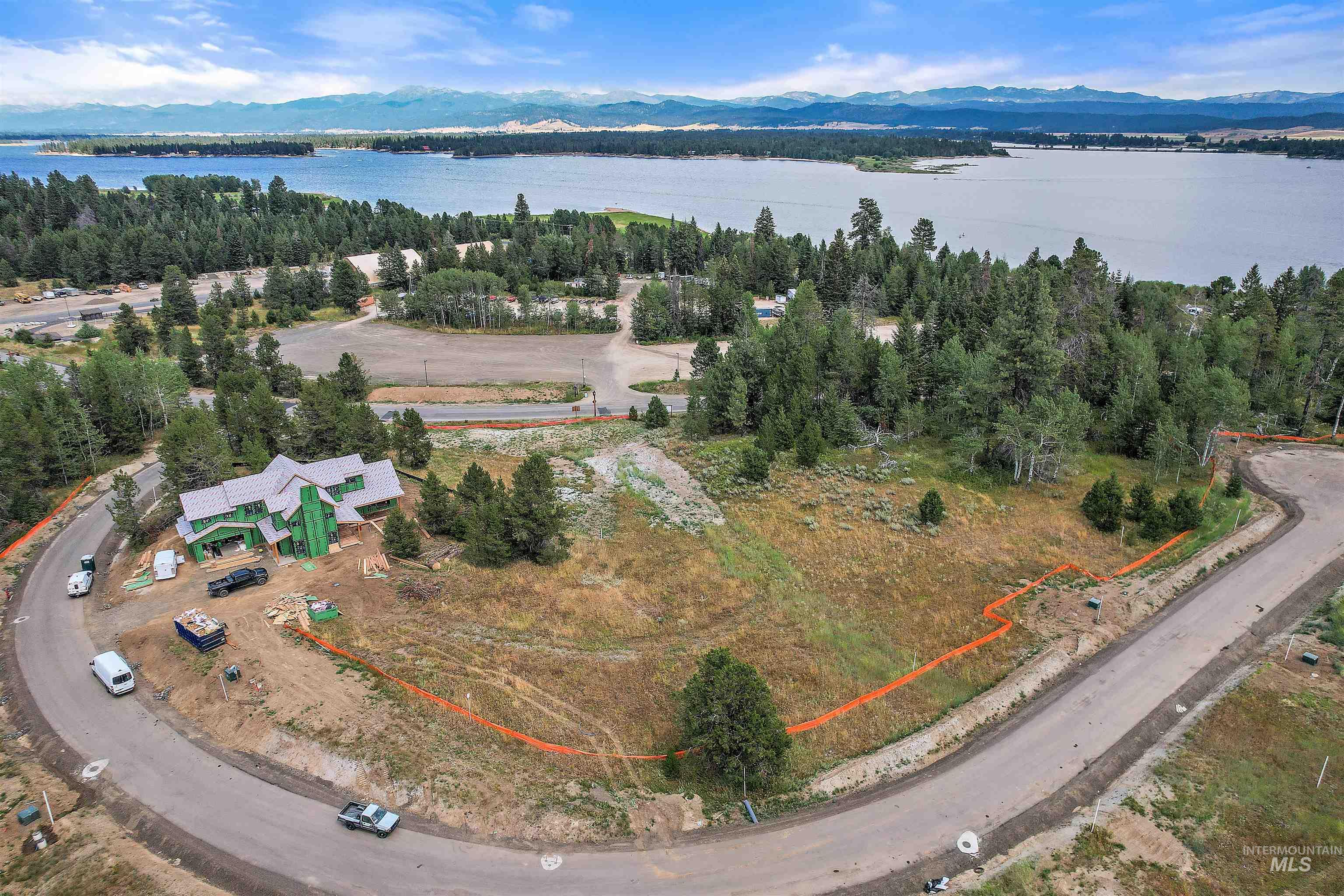 15 Aspen Glade Court Property Photo 17