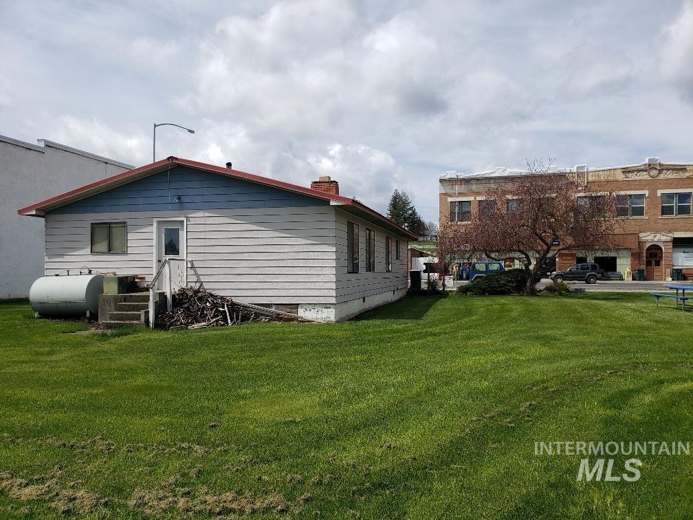 505 Oak Street Property Photo 7