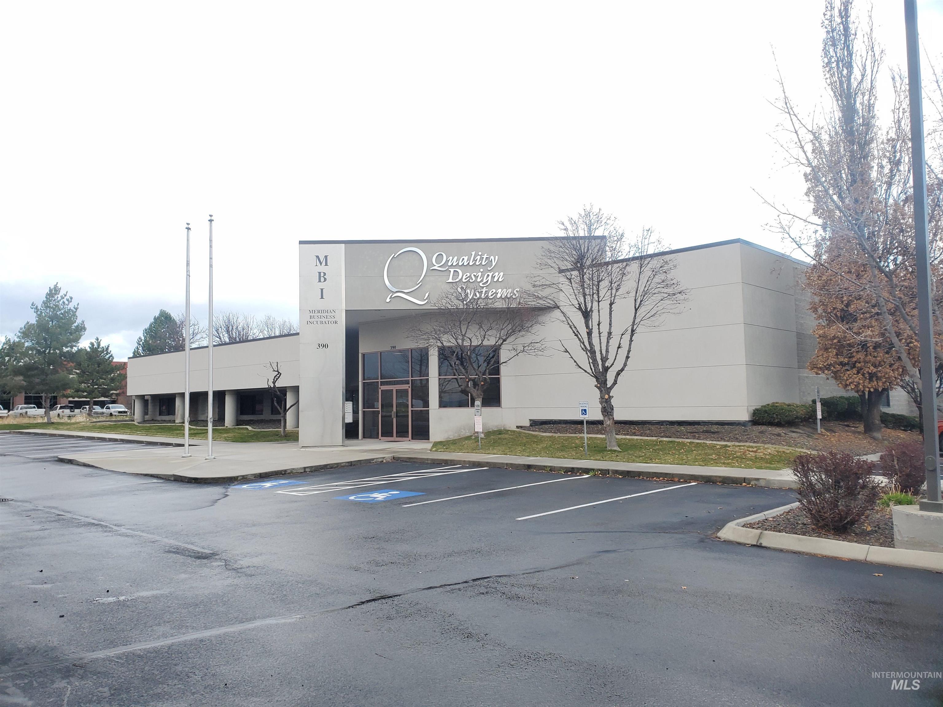 390 E Corporate Dr Property Photo