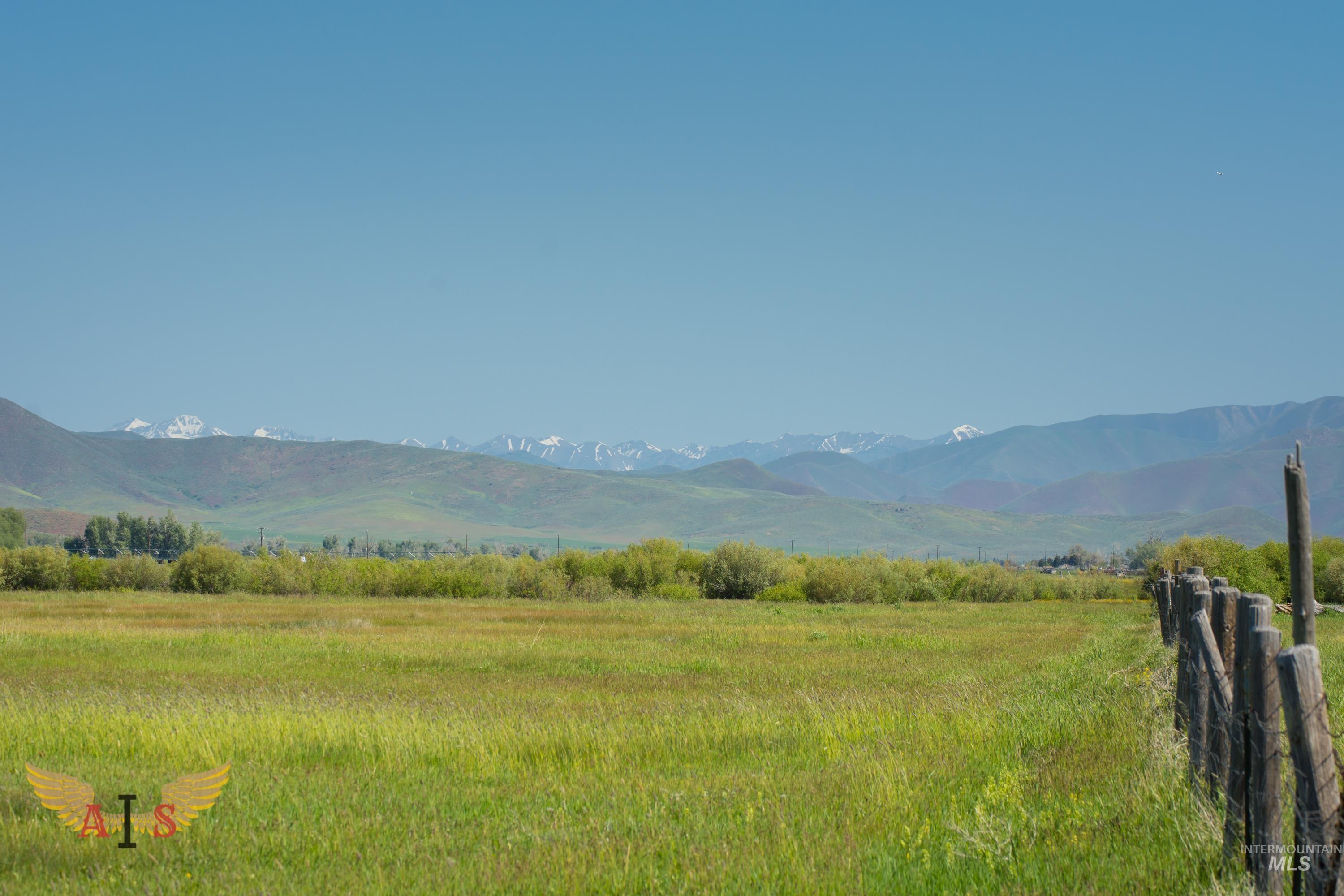 17830 Highway 20 Property Photo 4