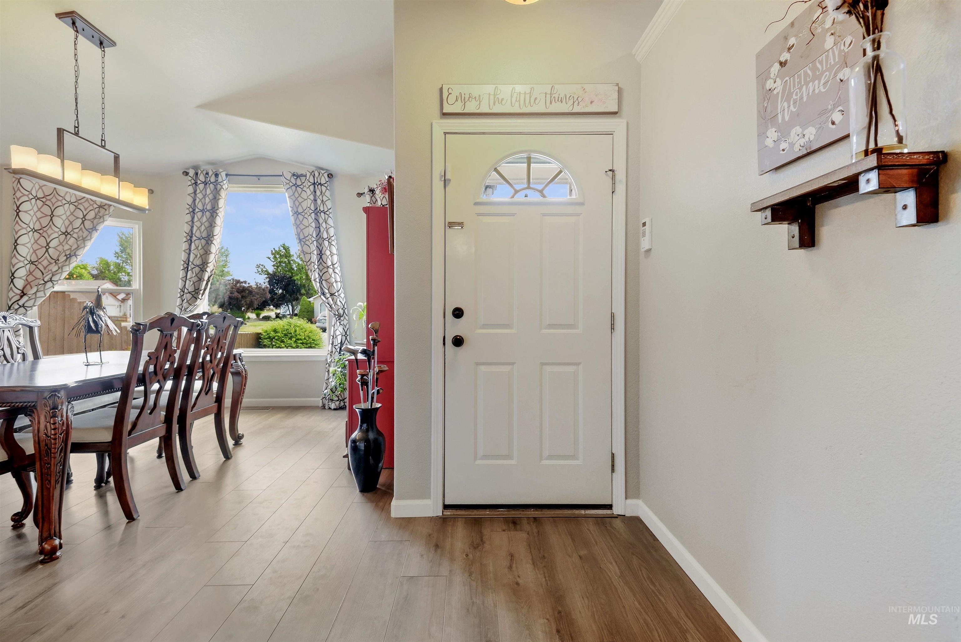 2661 N Old Stone Way Property Photo 4