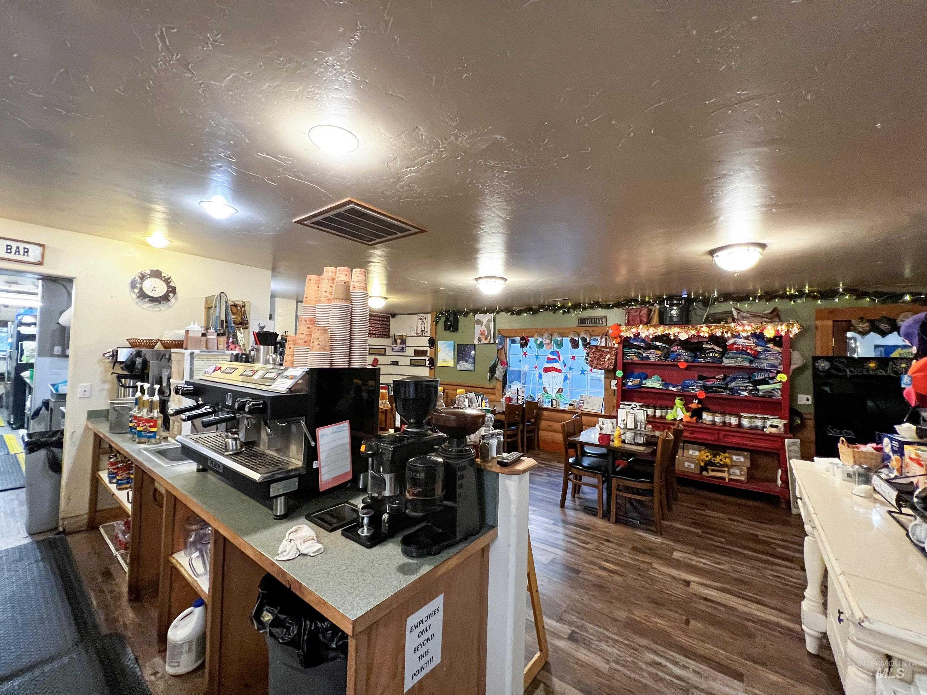 150 S Railroad St Property Photo 12