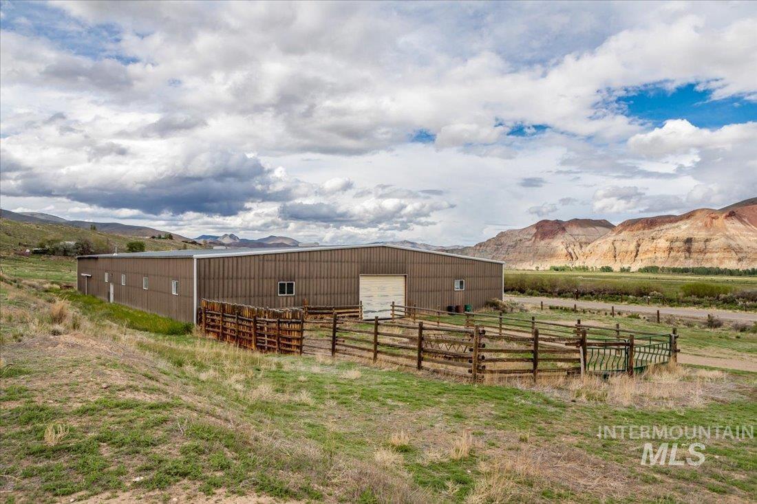 24950 Highway 93 Property Photo 8