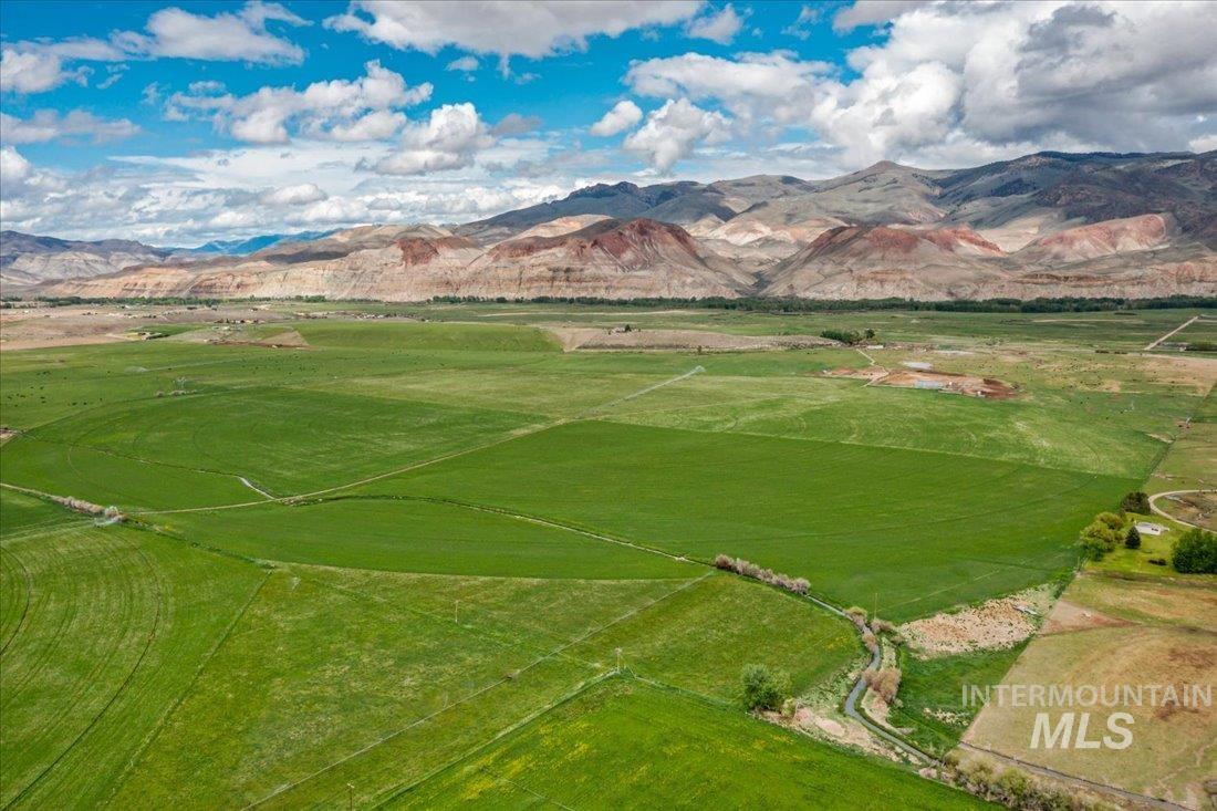 24950 Highway 93 Property Photo 14