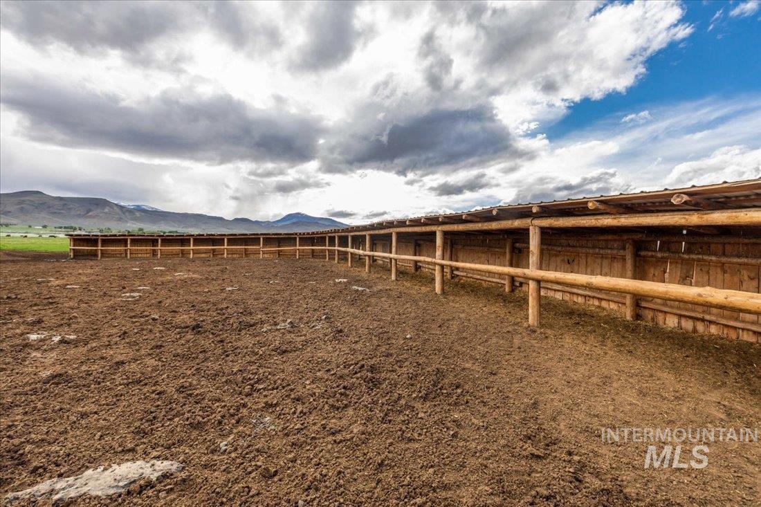 24950 Highway 93 Property Photo 31
